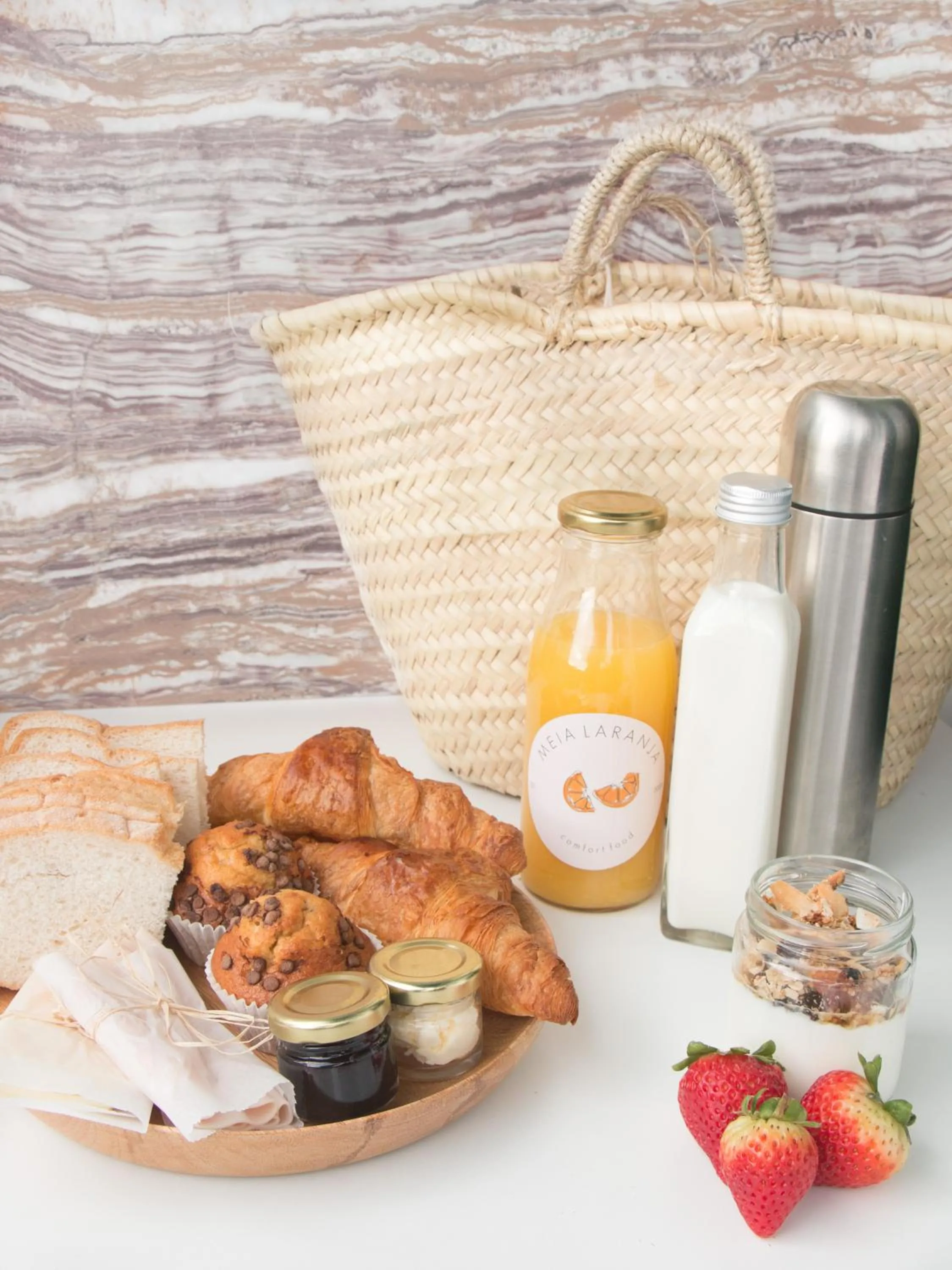 Breakfast in The A5 Smart Luxury Studios