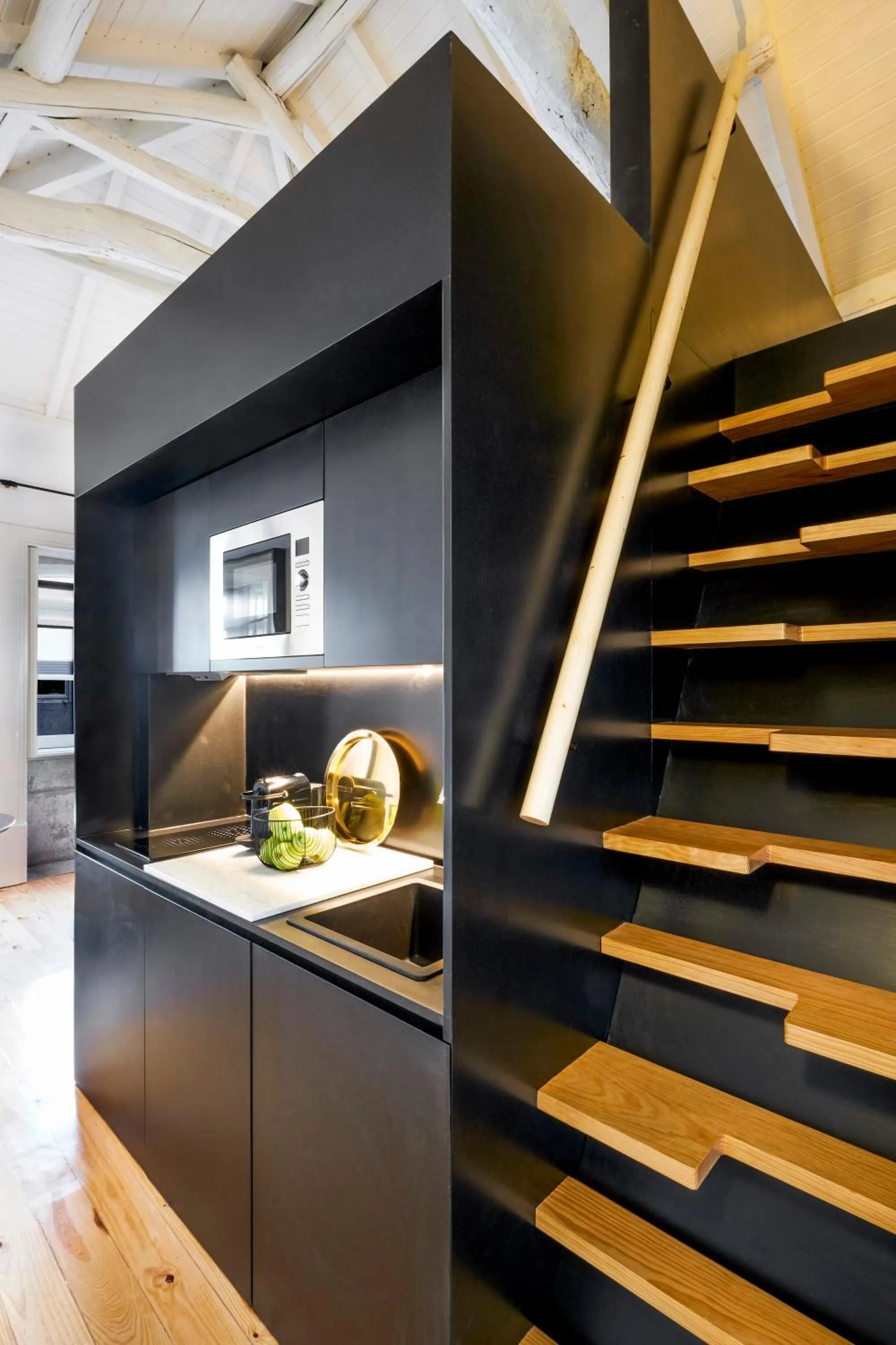 Coffee/tea facilities in The A5 Smart Luxury Studios