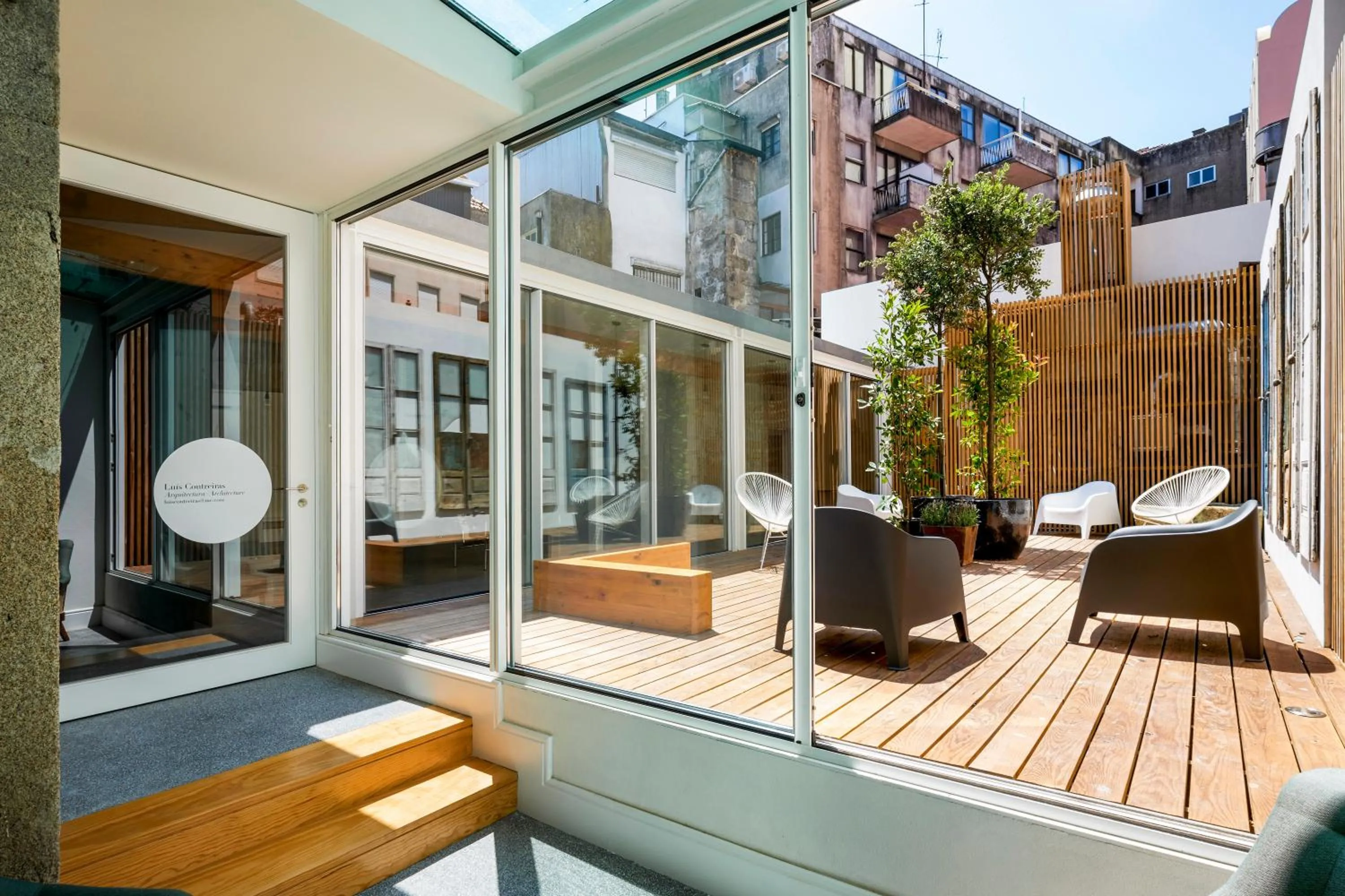 Balcony/Terrace in The A5 Smart Luxury Studios