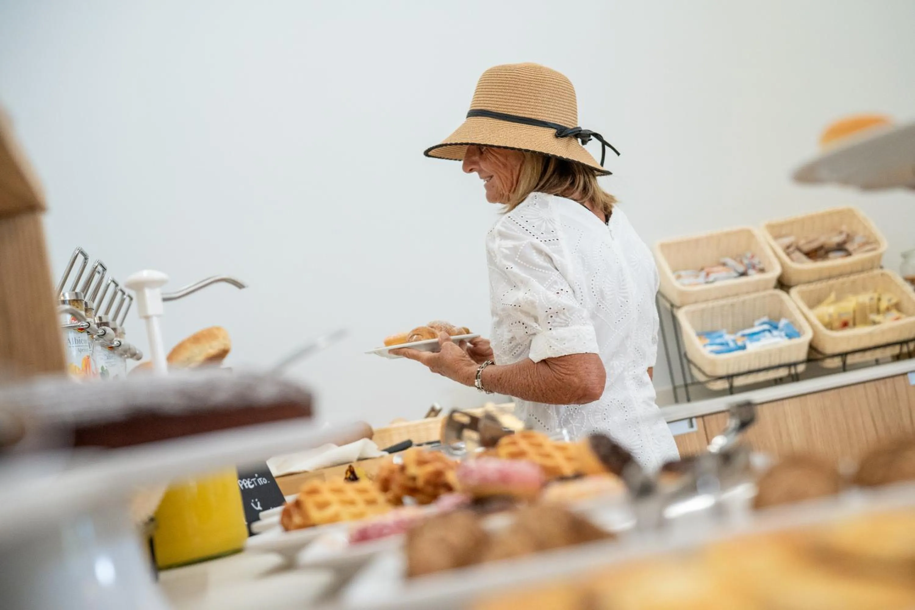 Buffet breakfast in Hotel San Francisco