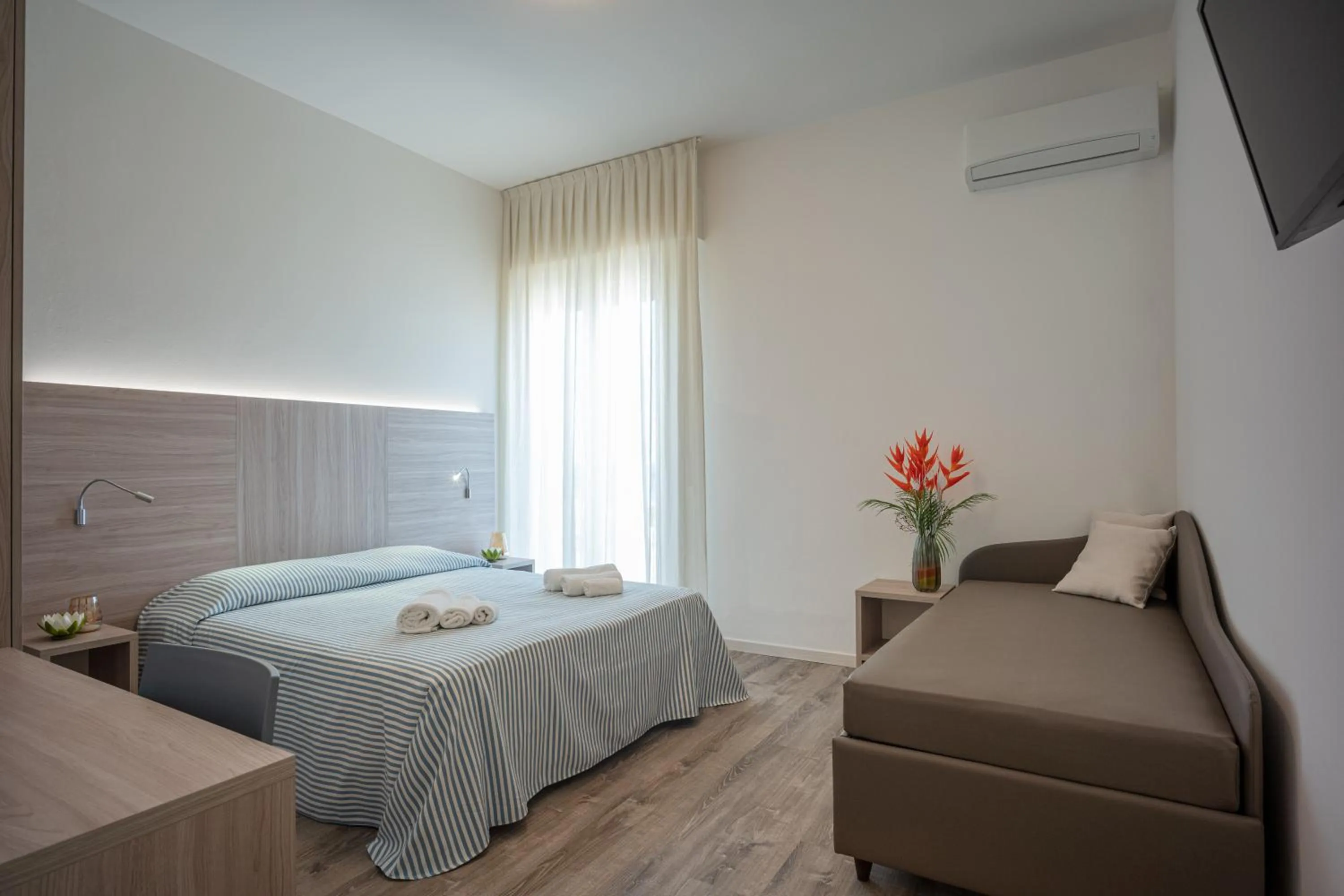 Photo of the whole room in Hotel San Francisco