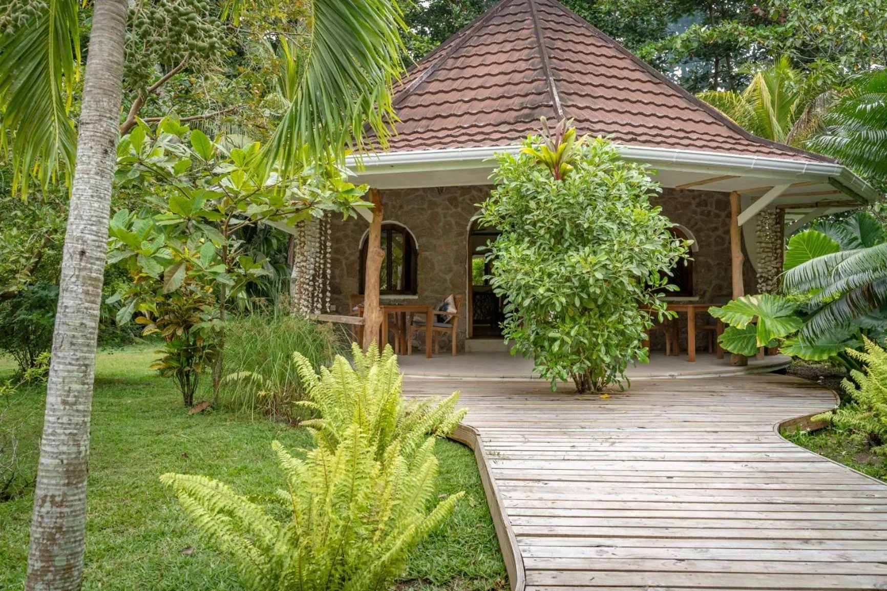 Garden in Bliss Hotel Praslin