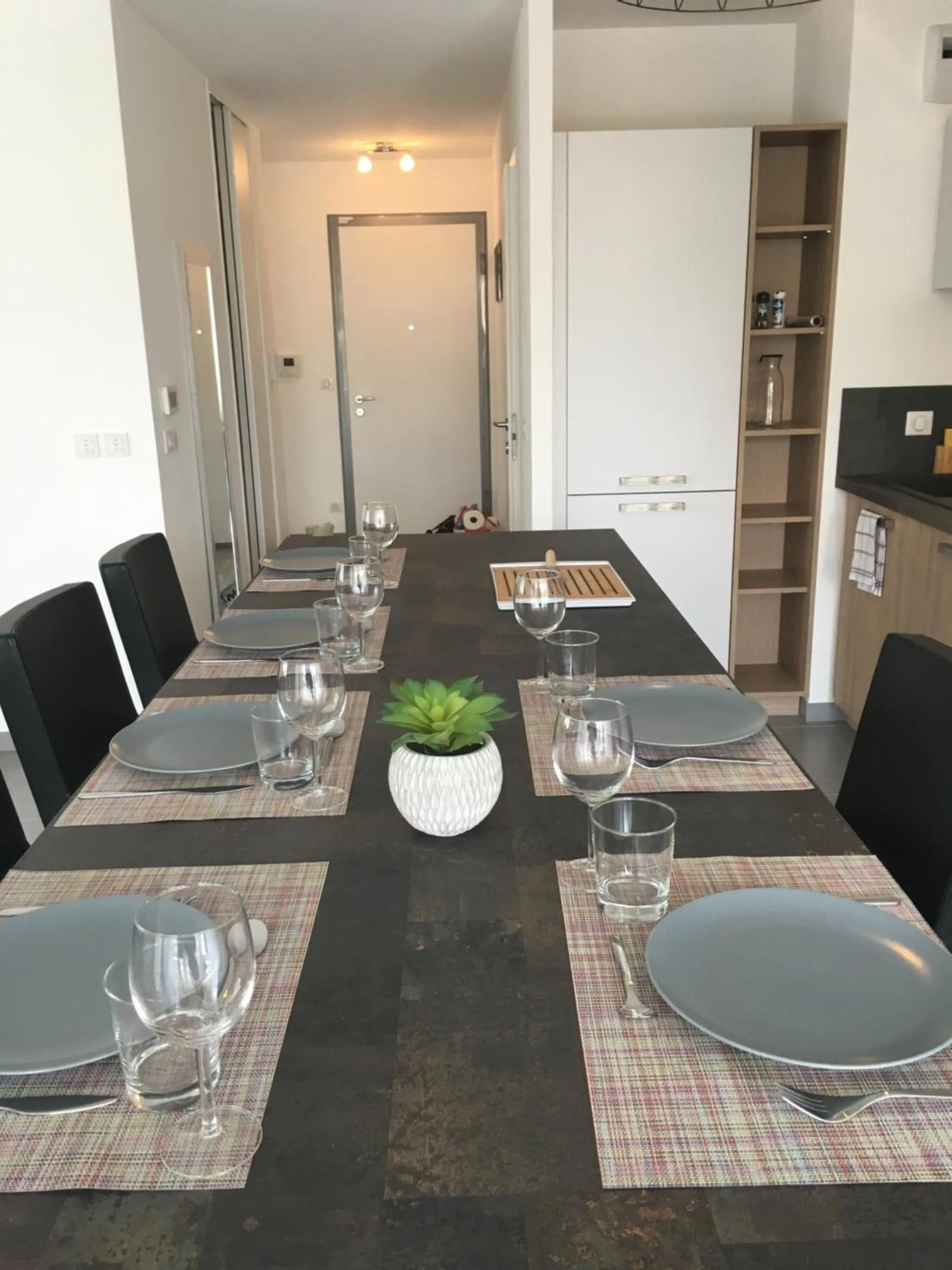 Dining area in Relax In