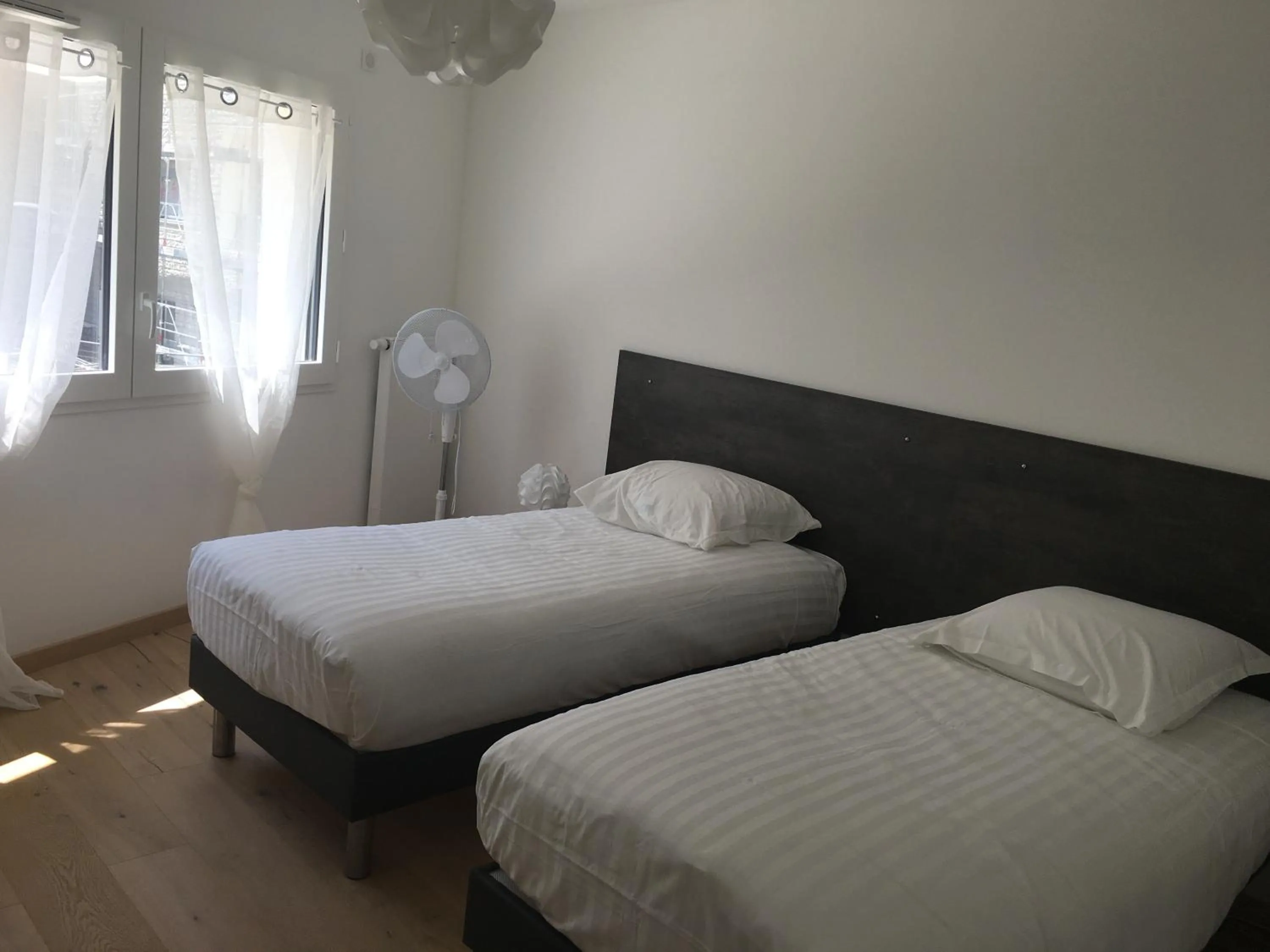 Bedroom, Bed in Relax In