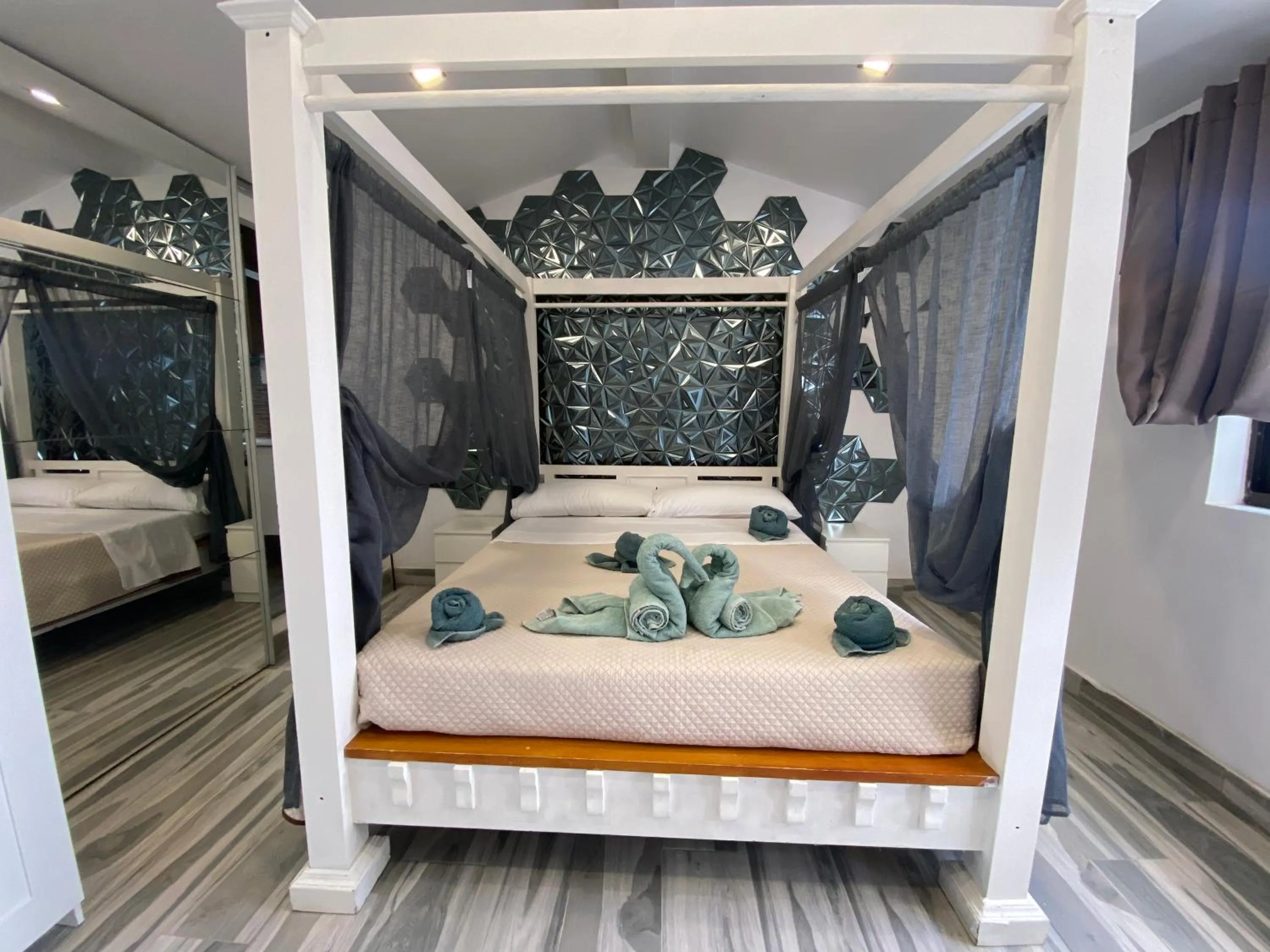 Bed in Paraiso villas