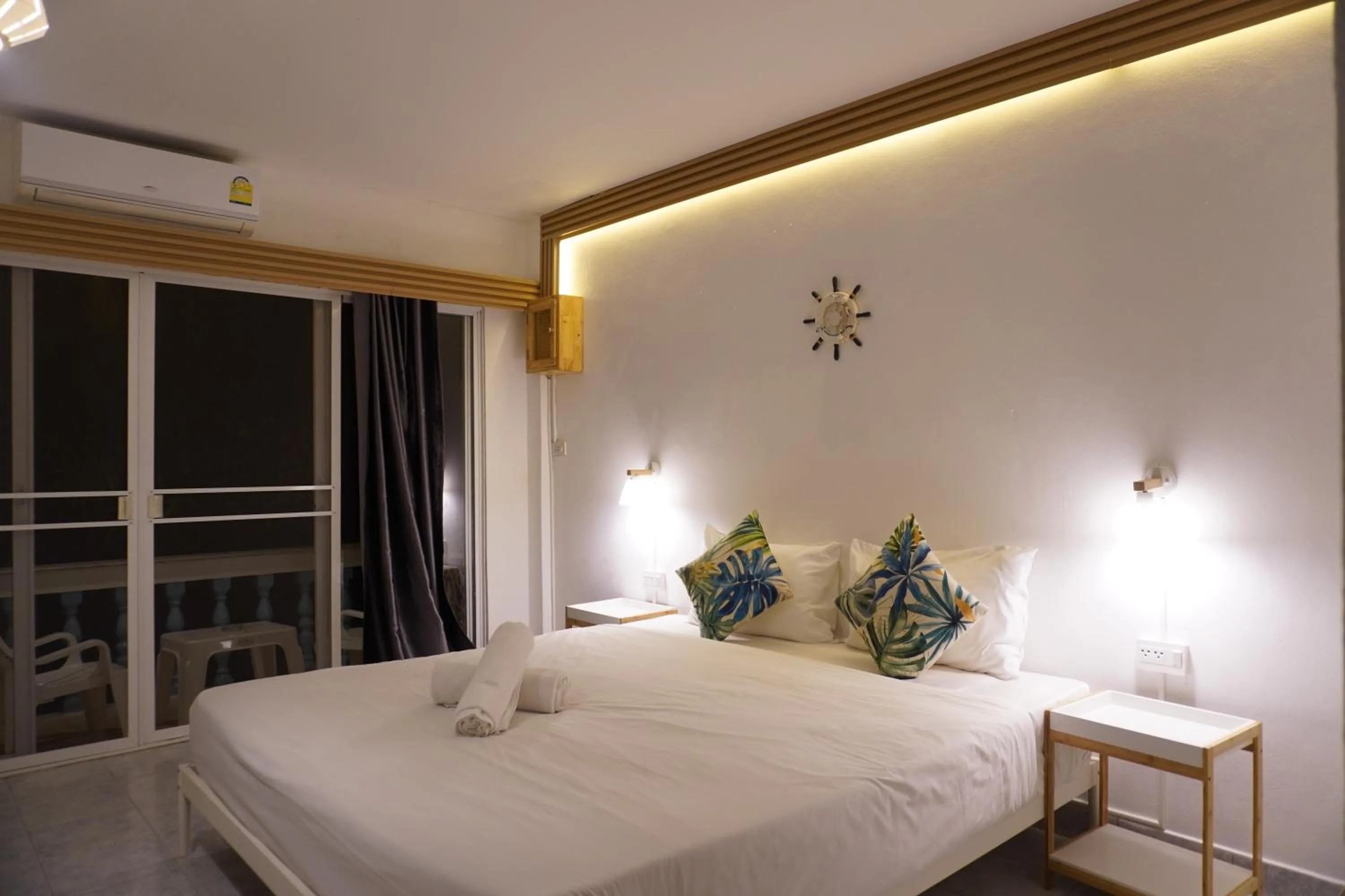 Bedroom, Bed in Baan Suan Villa 1