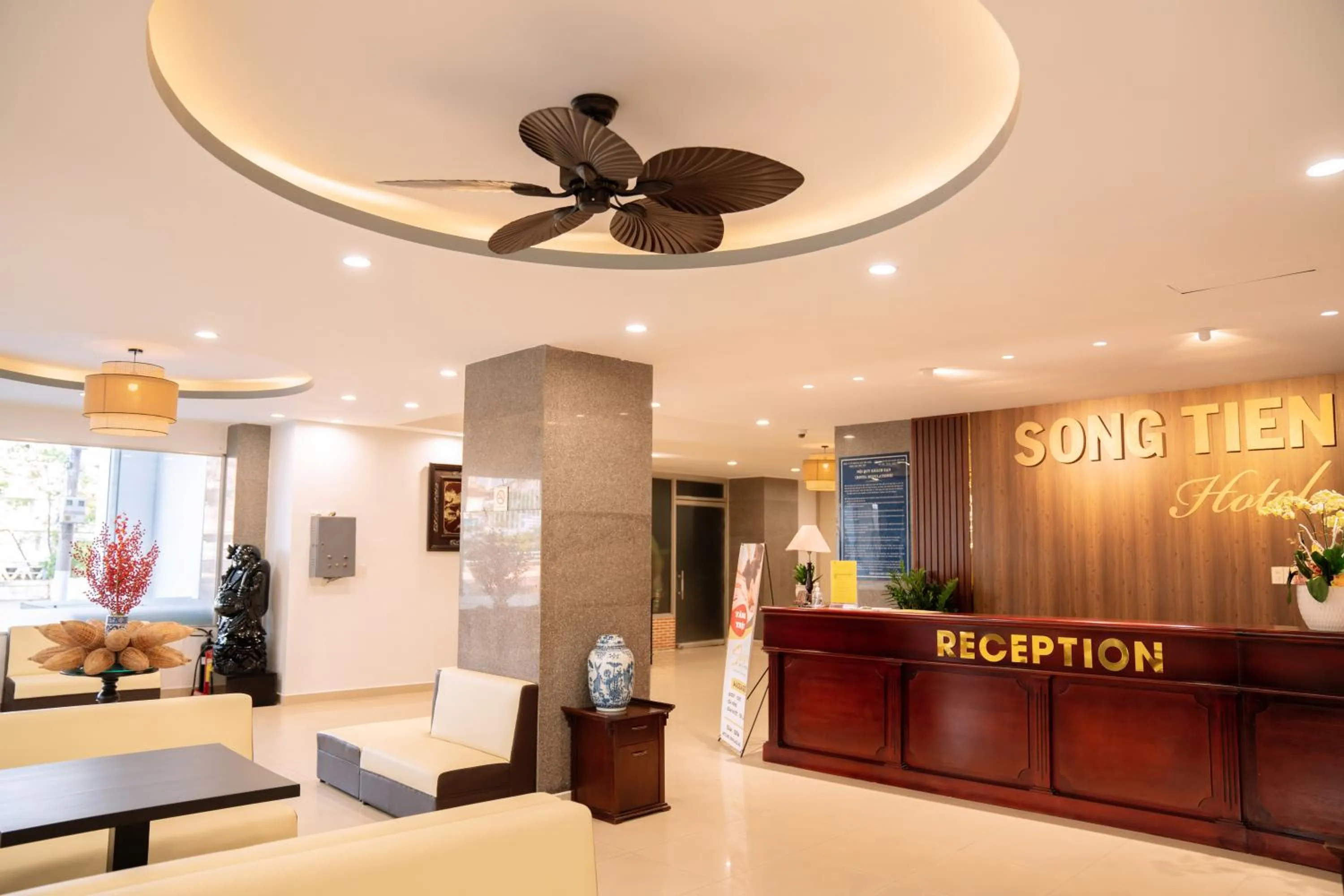 Lobby or reception in Song Tien Hotel