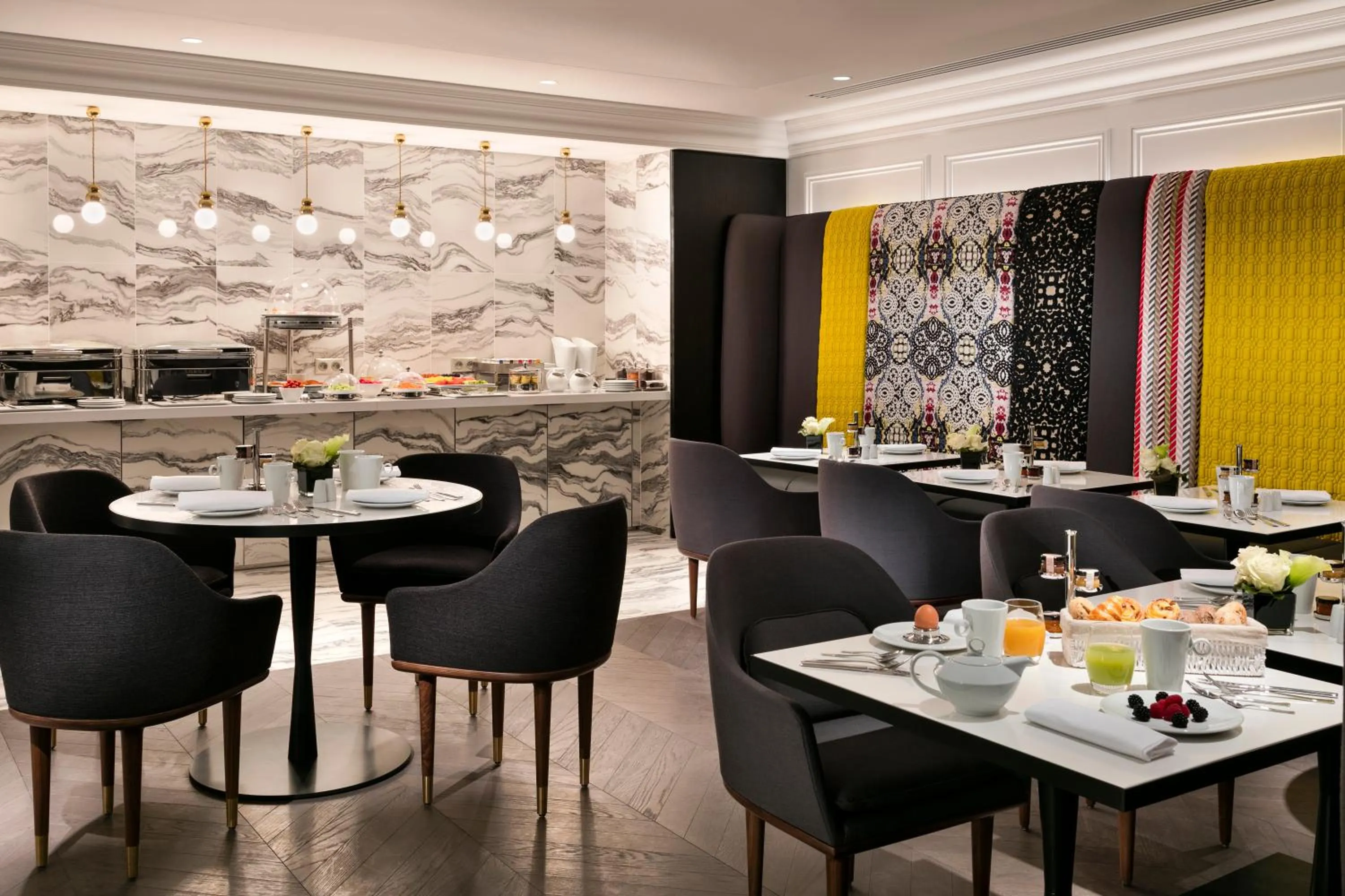 Restaurant/places to eat in La Clef Champs-Élysées Paris by The Crest Collection