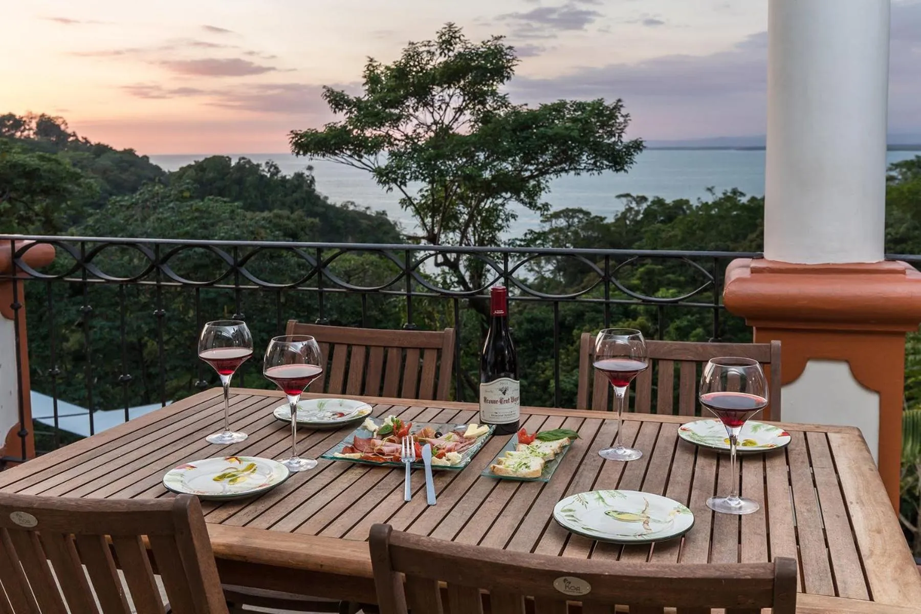 Day in Shana by the Beach Manuel Antonio