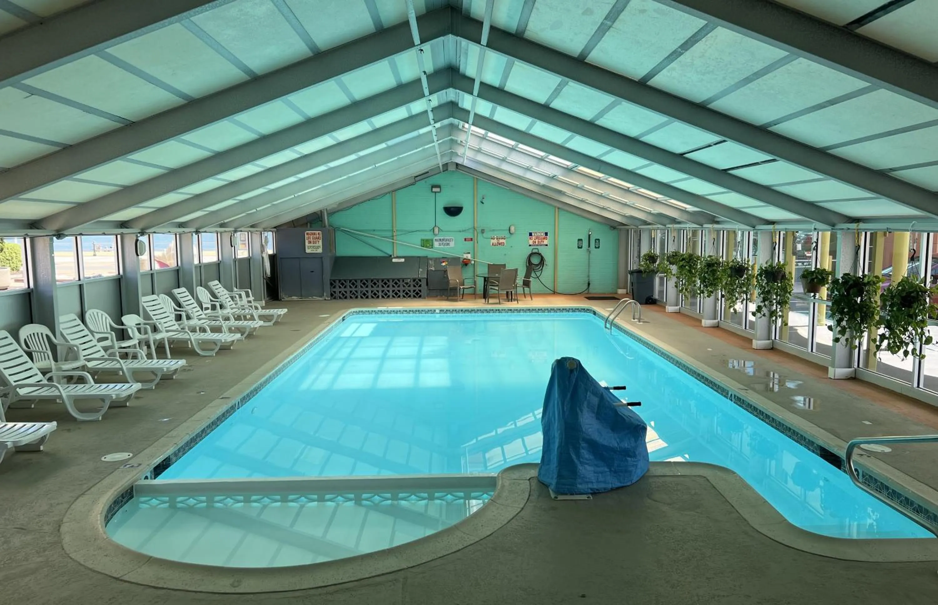 Seahawk Motel