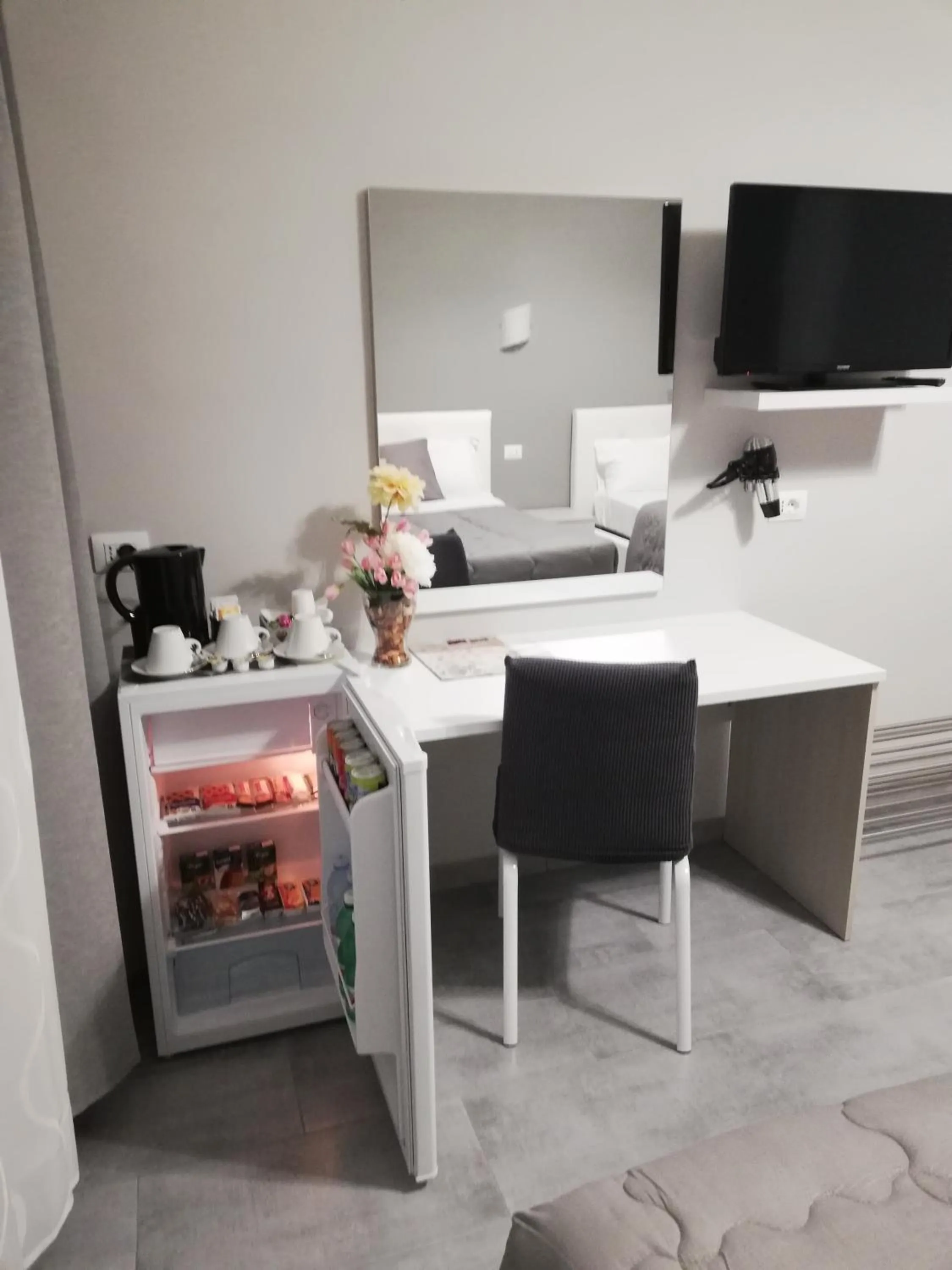 Night in Garden's Elide