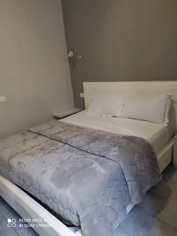 Bed in Garden's Elide