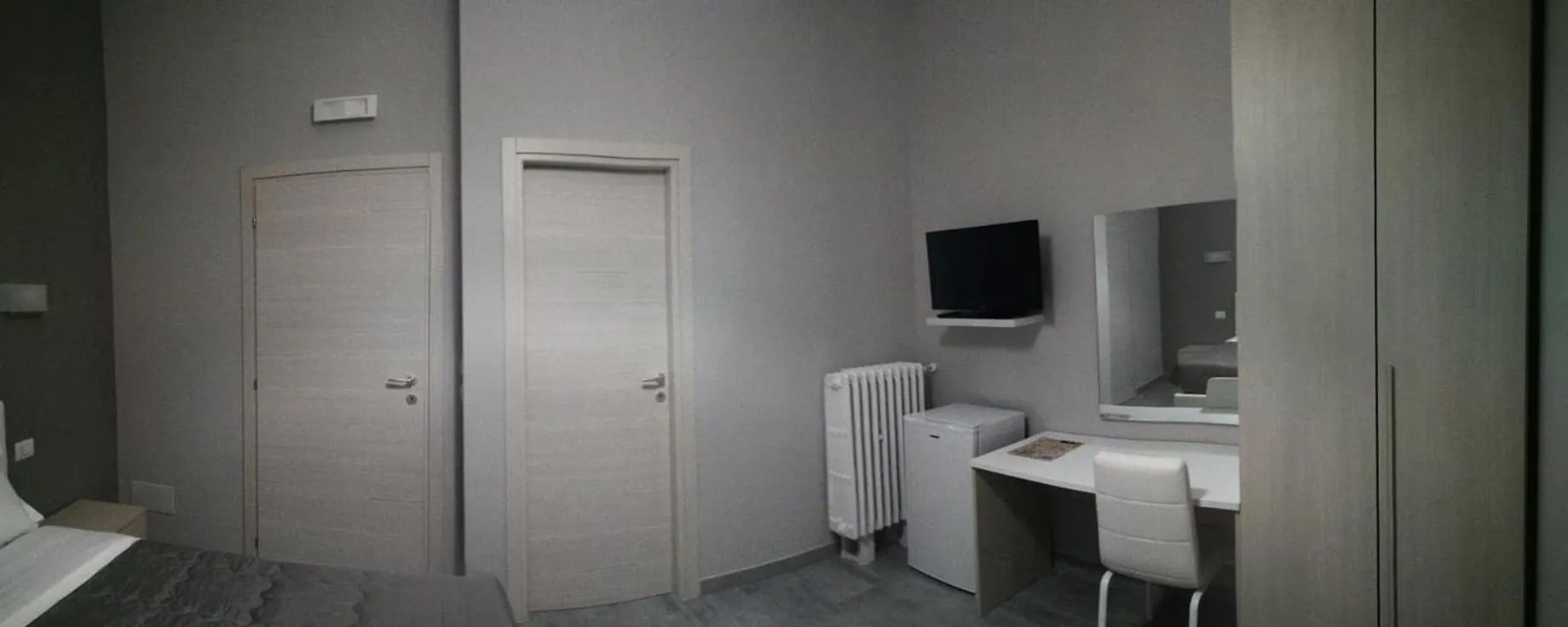 TV and multimedia in Garden's Elide