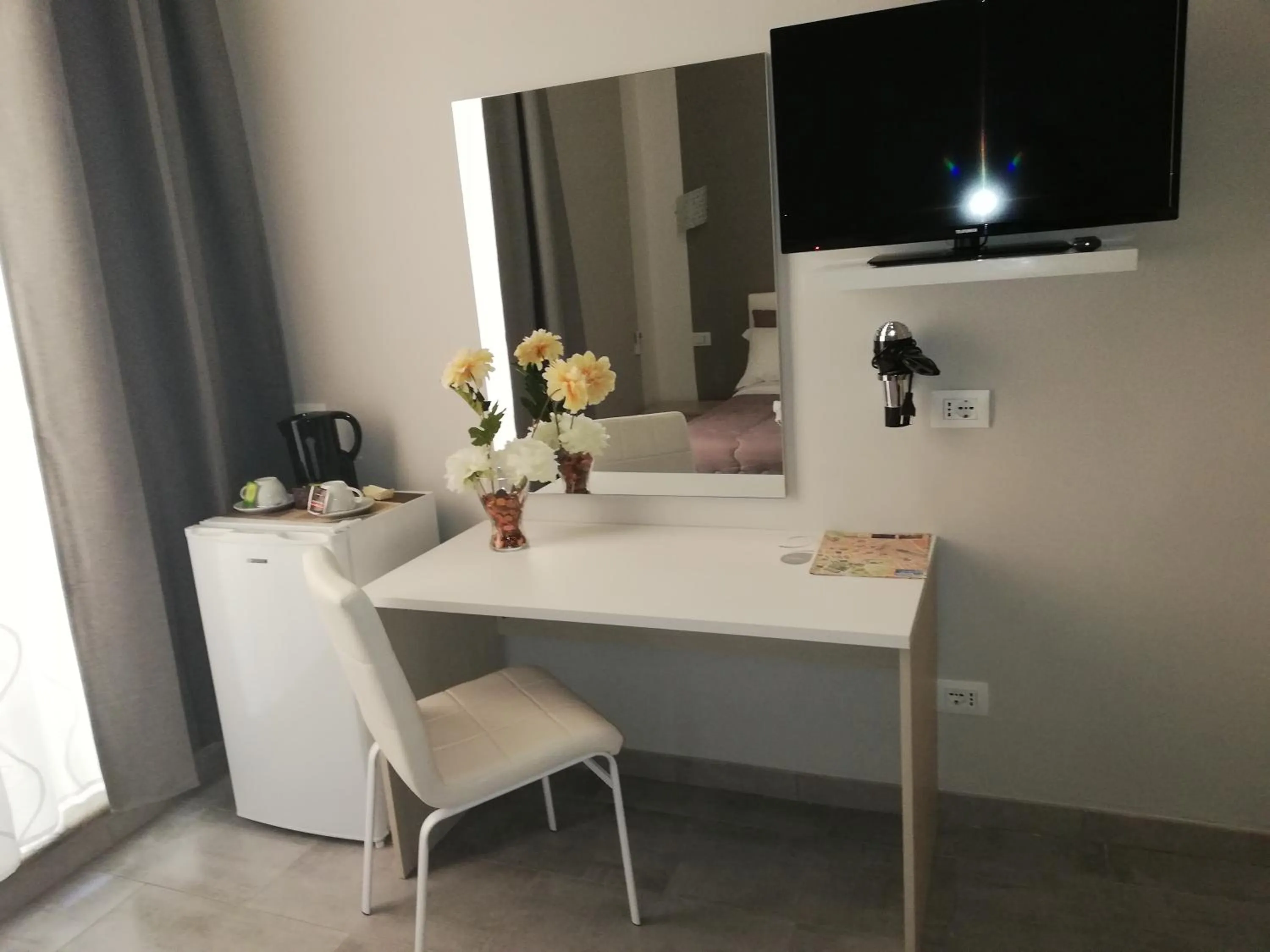 TV and multimedia in Garden's Elide