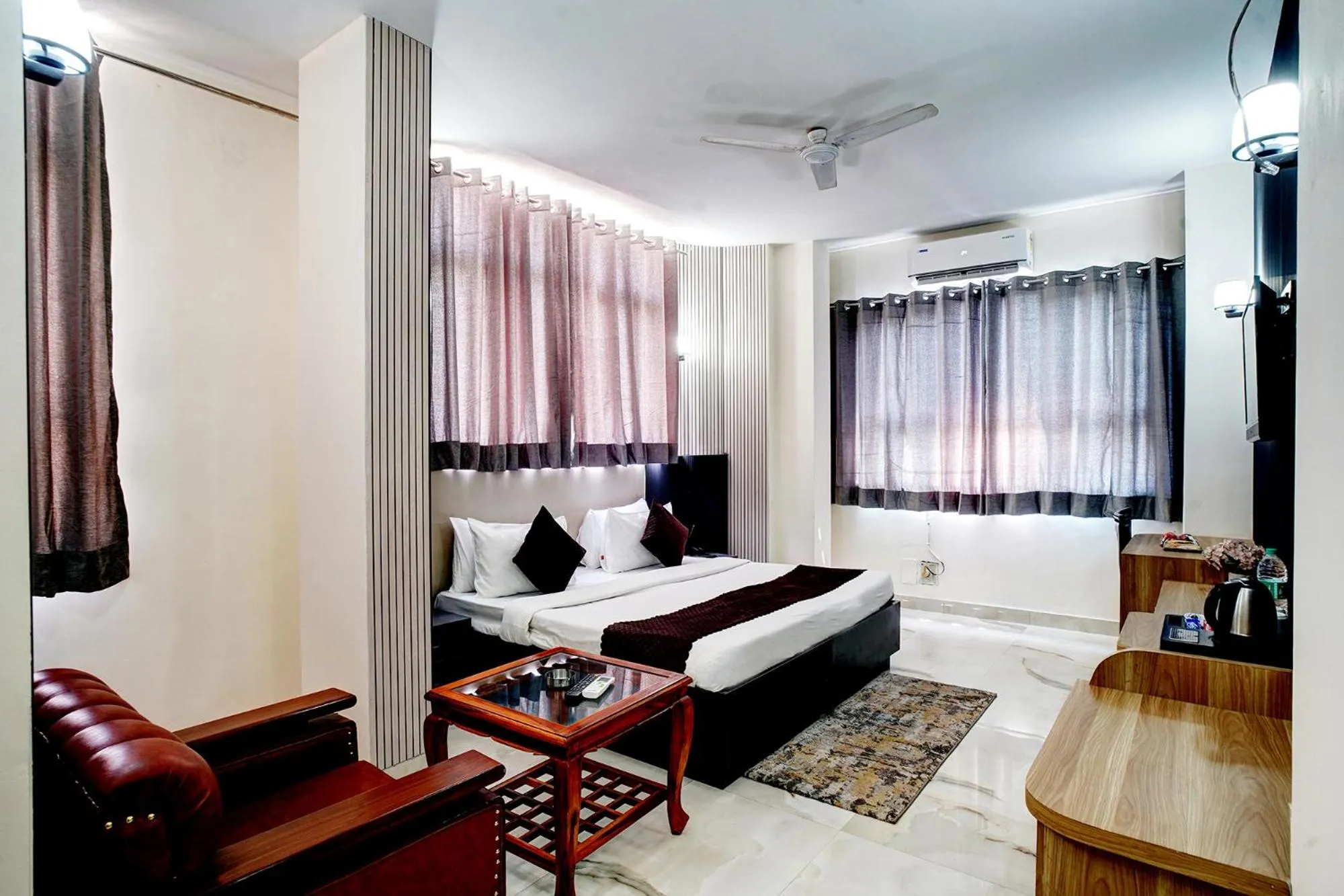 Bed in FabHotel Prime The Rivlet - MG Road & Sikanderpur Metro