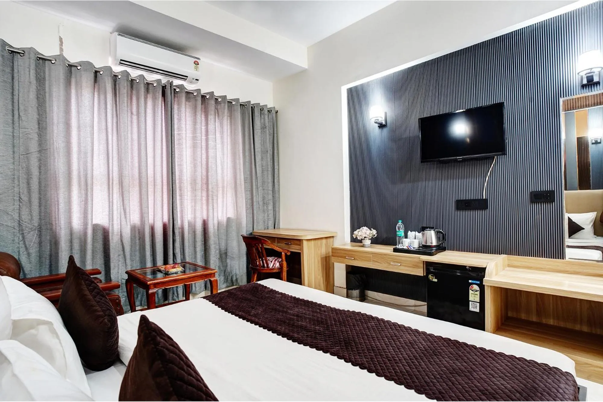 Bed in FabHotel Prime The Rivlet - MG Road & Sikanderpur Metro