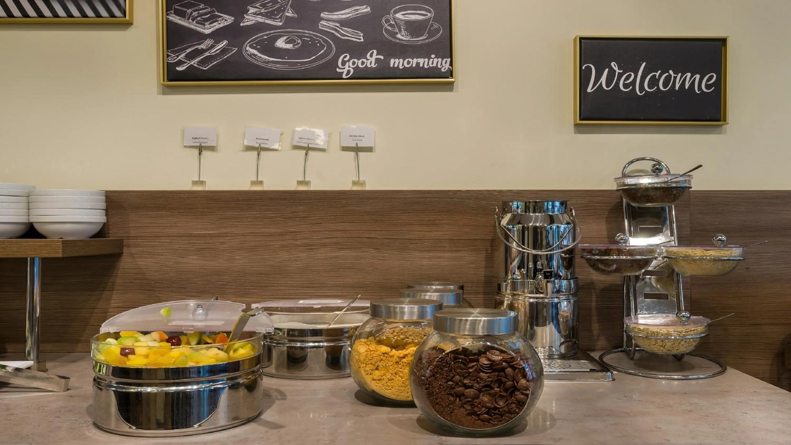 Restaurant/places to eat in Garner Hotel Frankfurt - Palmengarten by IHG