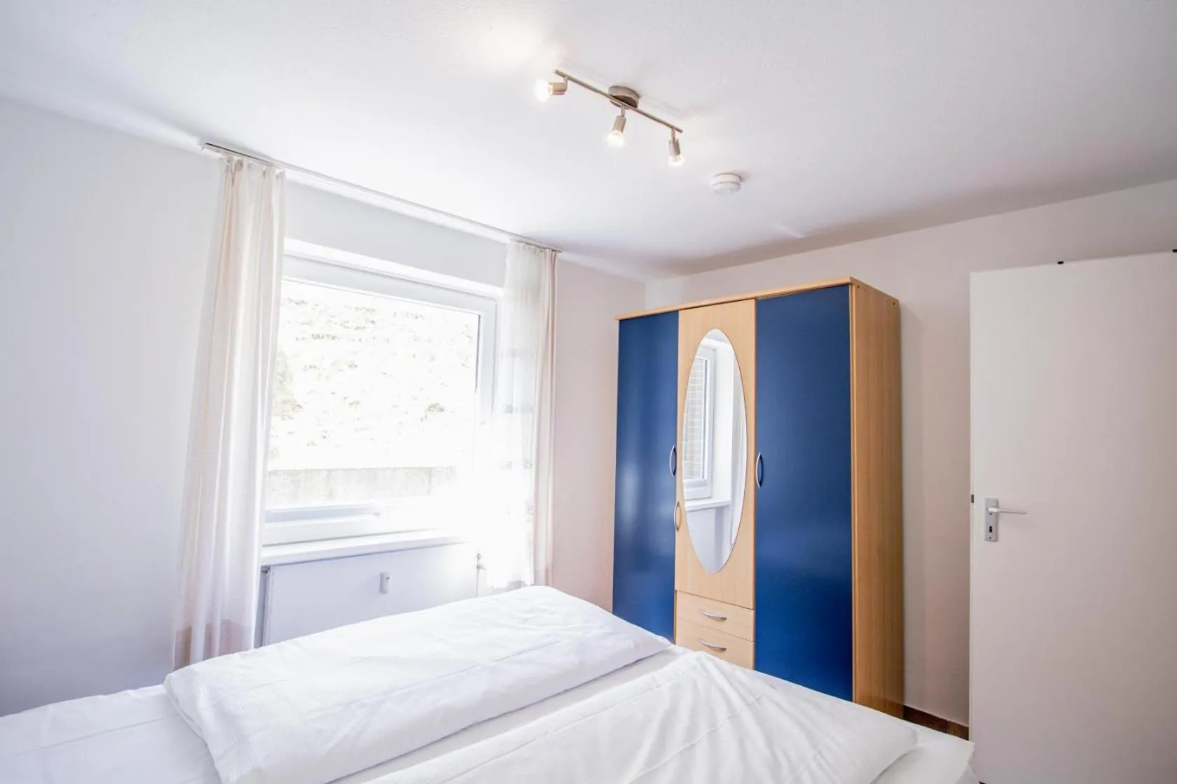 Bedroom, Bed in Ahrendt - Seestern