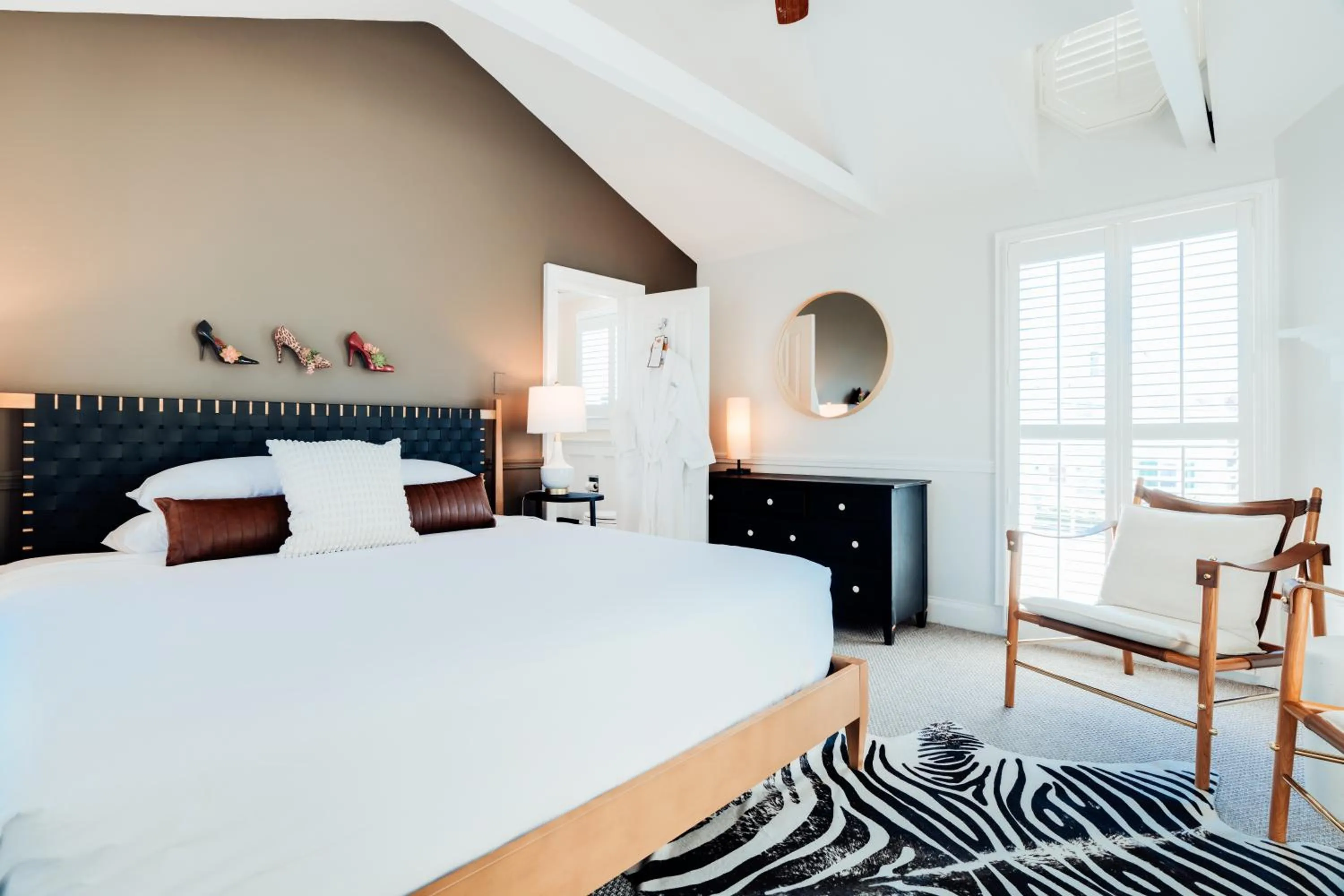 Bedroom, Bed in Ellery Hotel Provincetown