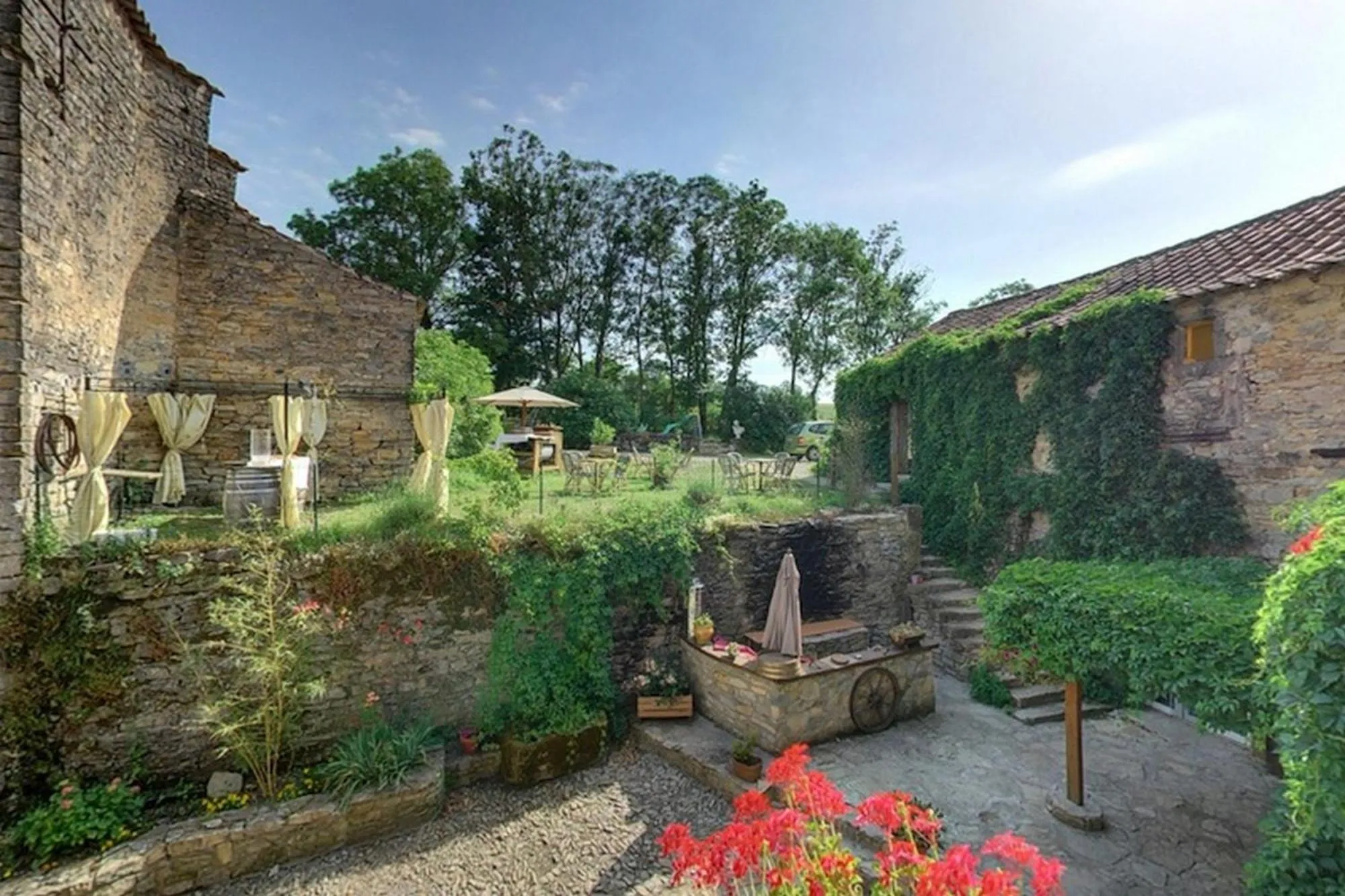 Garden in Domaine d'Alcapiès