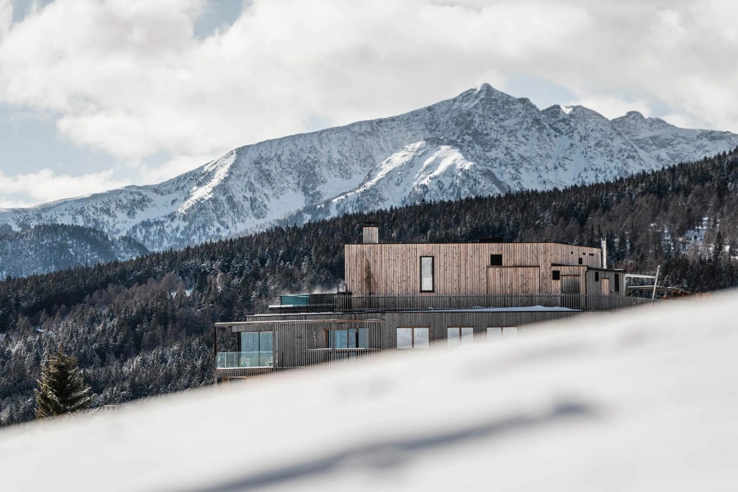 Property building in Hotel Ambet