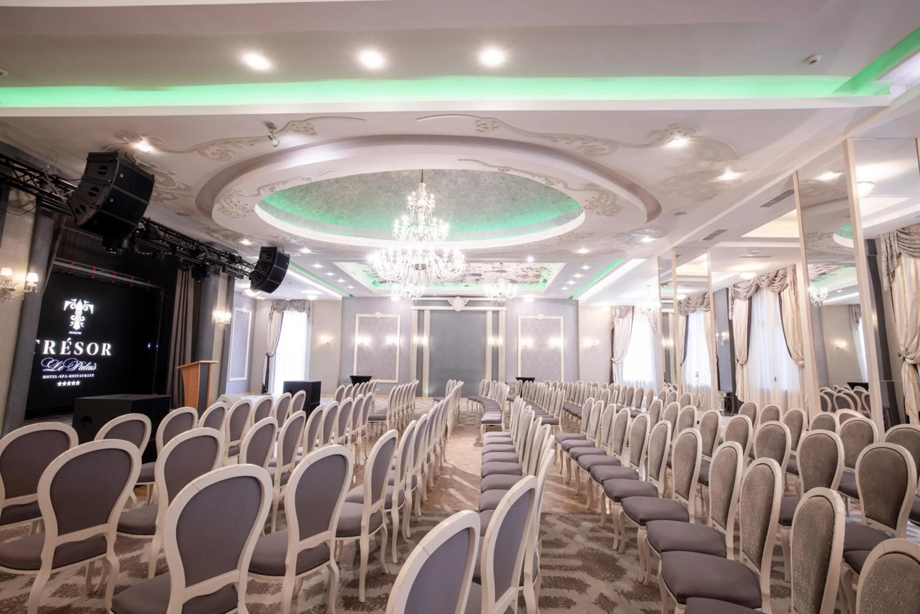 Meeting/conference room in Tresor Le Palais Timisoara, Curio Collection by Hilton