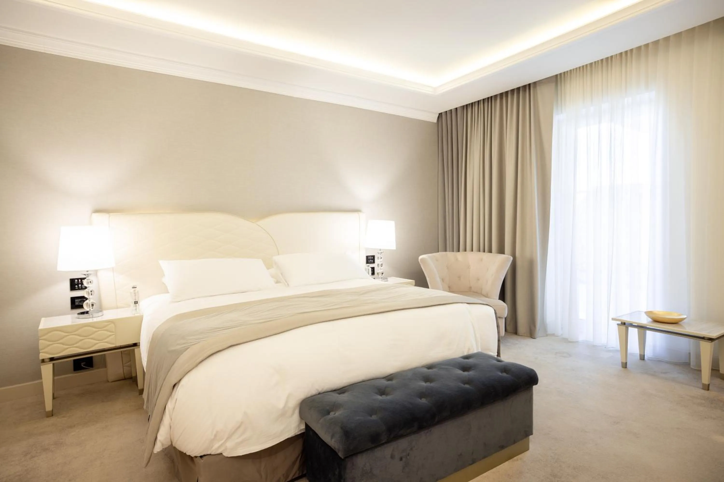 Bed in Tresor Le Palais Timisoara, Curio Collection by Hilton