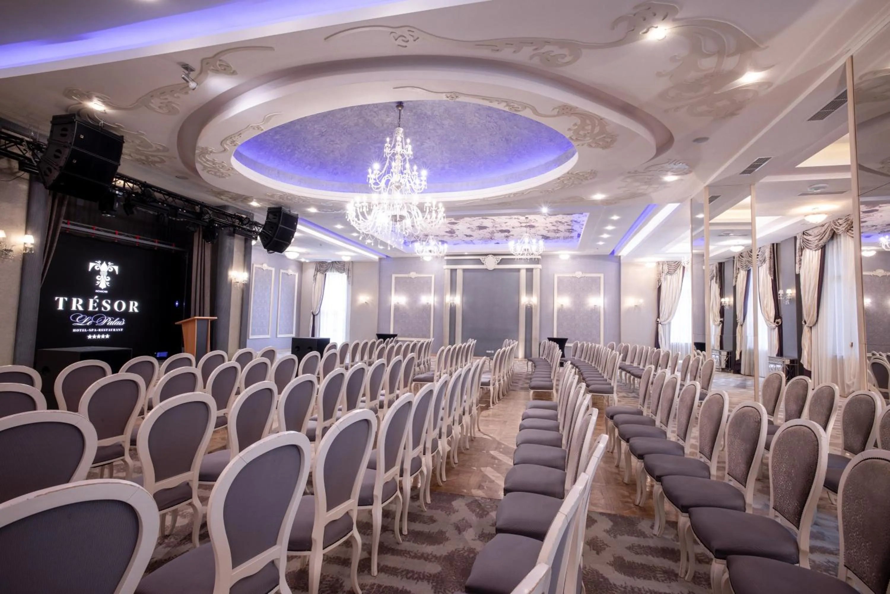 Meeting/conference room in Tresor Le Palais Timisoara, Curio Collection by Hilton