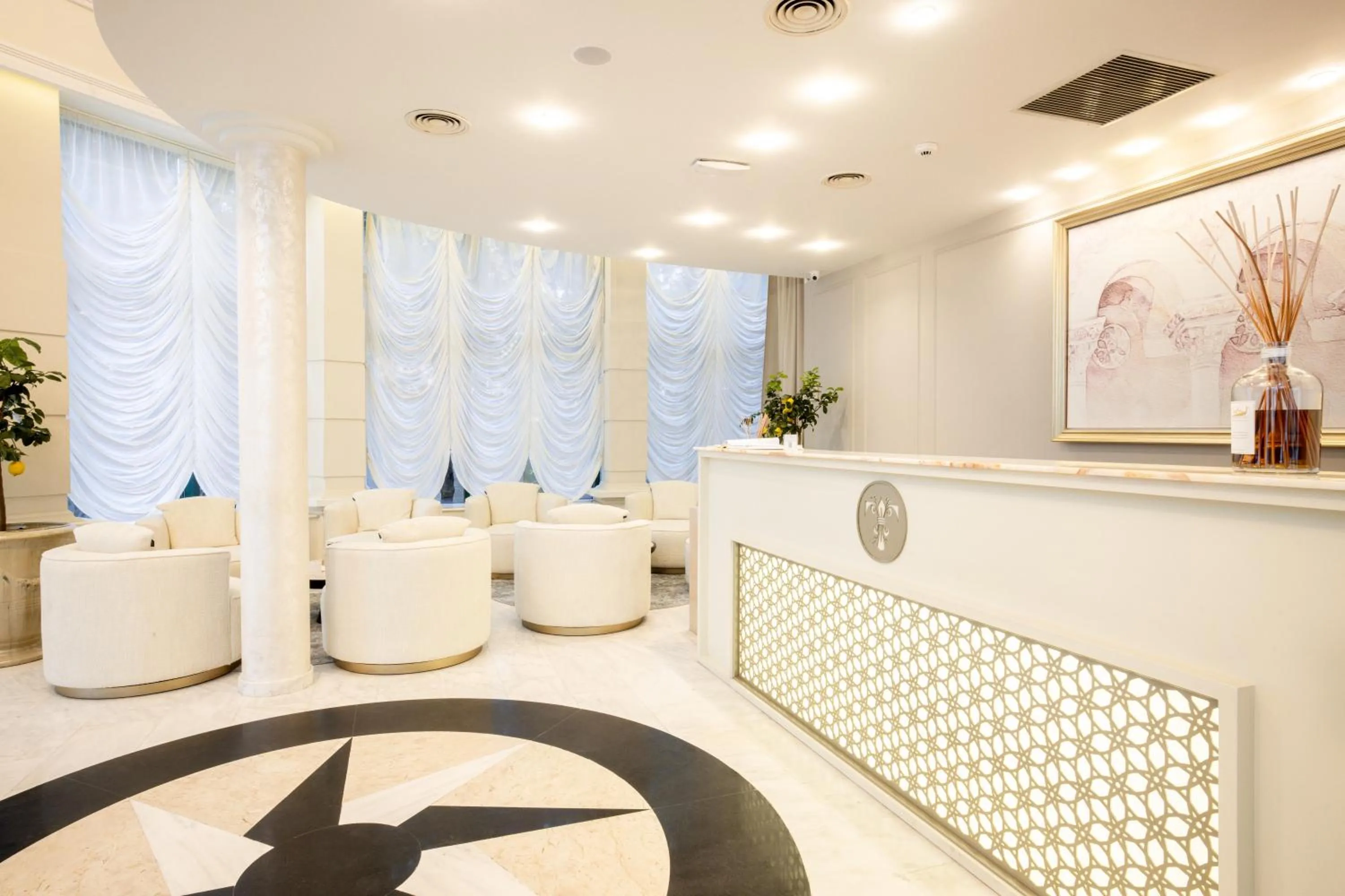 Lobby or reception in Tresor Le Palais Timisoara, Curio Collection by Hilton