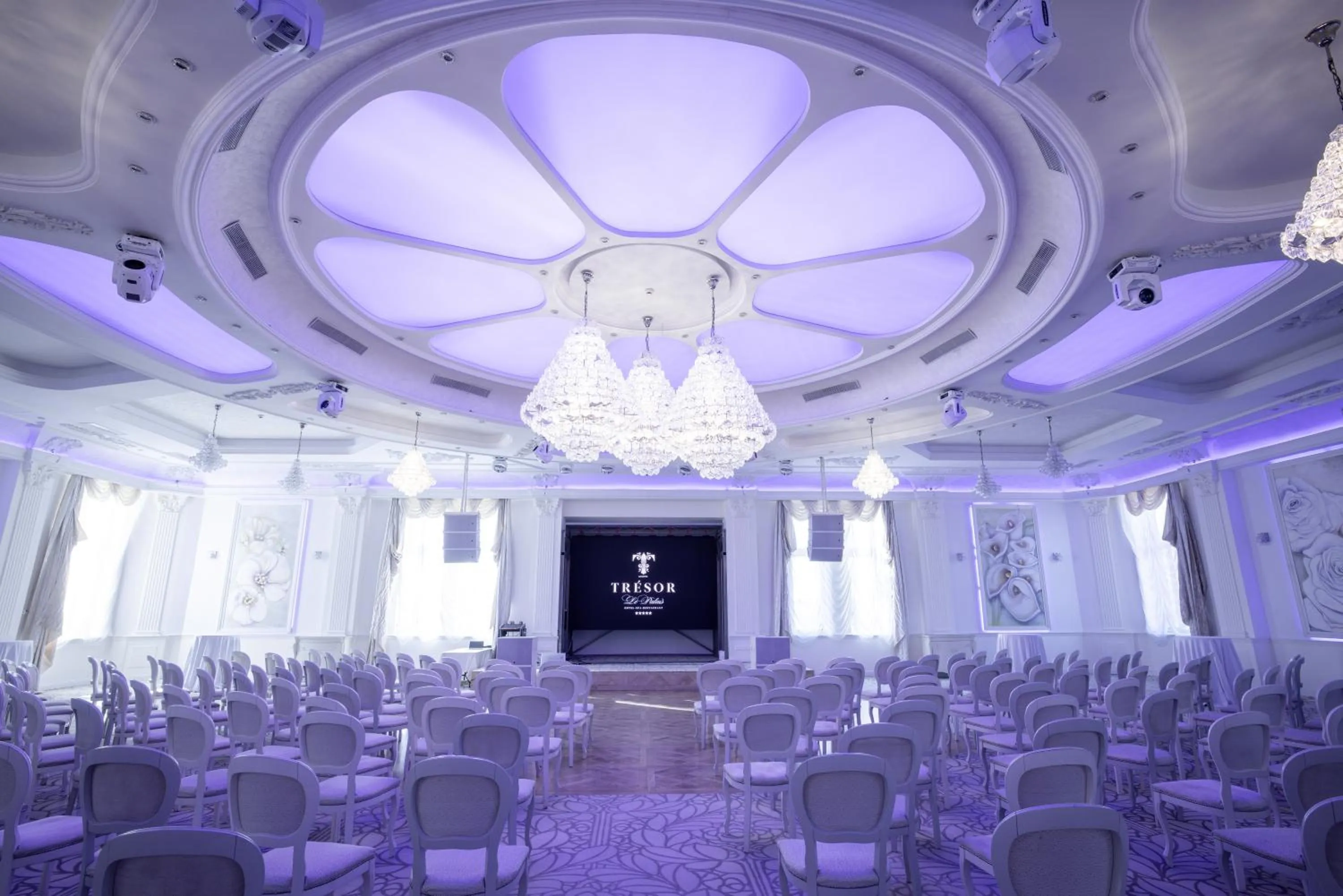 Meeting/conference room in Tresor Le Palais Timisoara, Curio Collection by Hilton