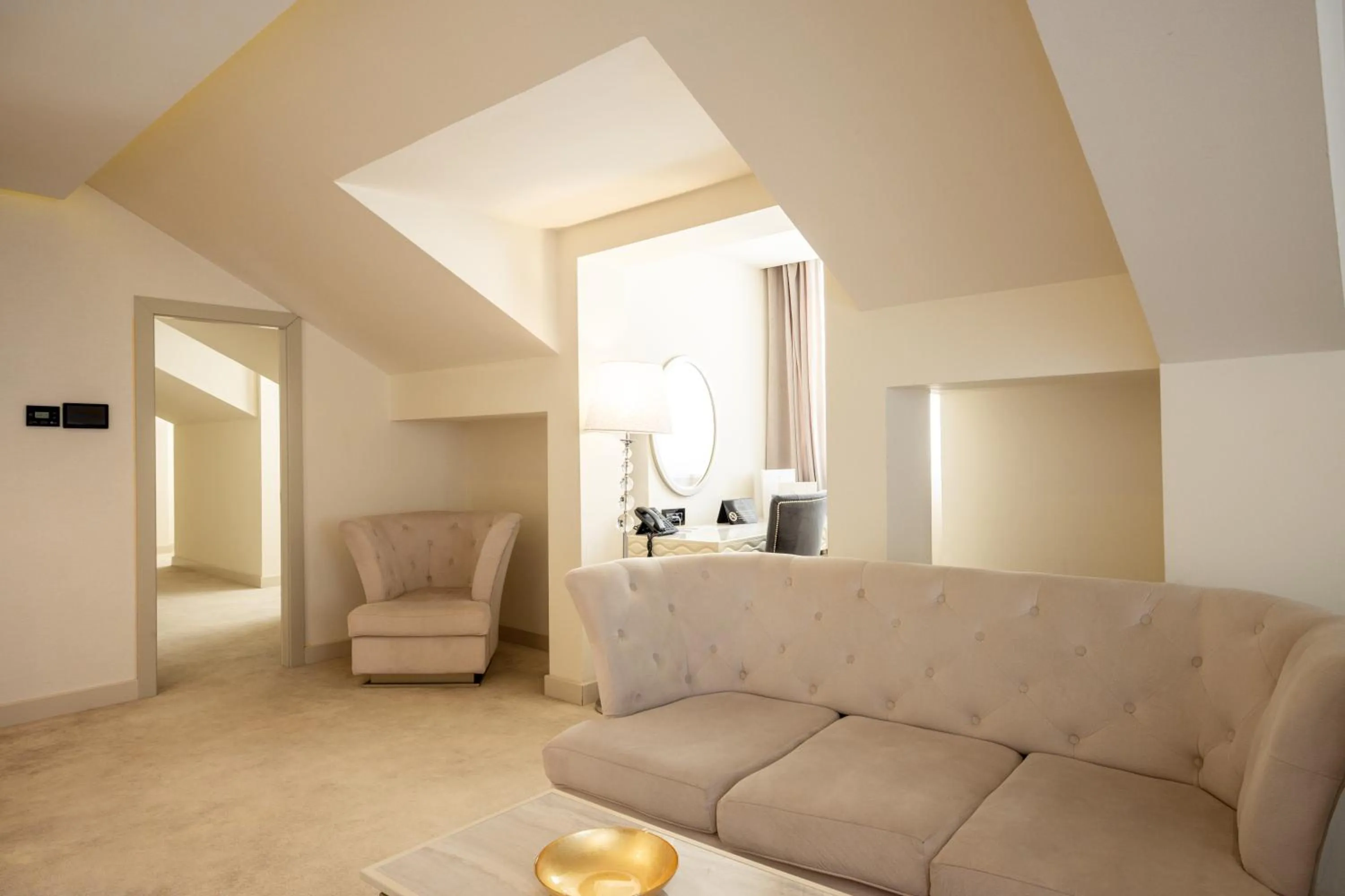 Living room in Tresor Le Palais Timisoara, Curio Collection by Hilton