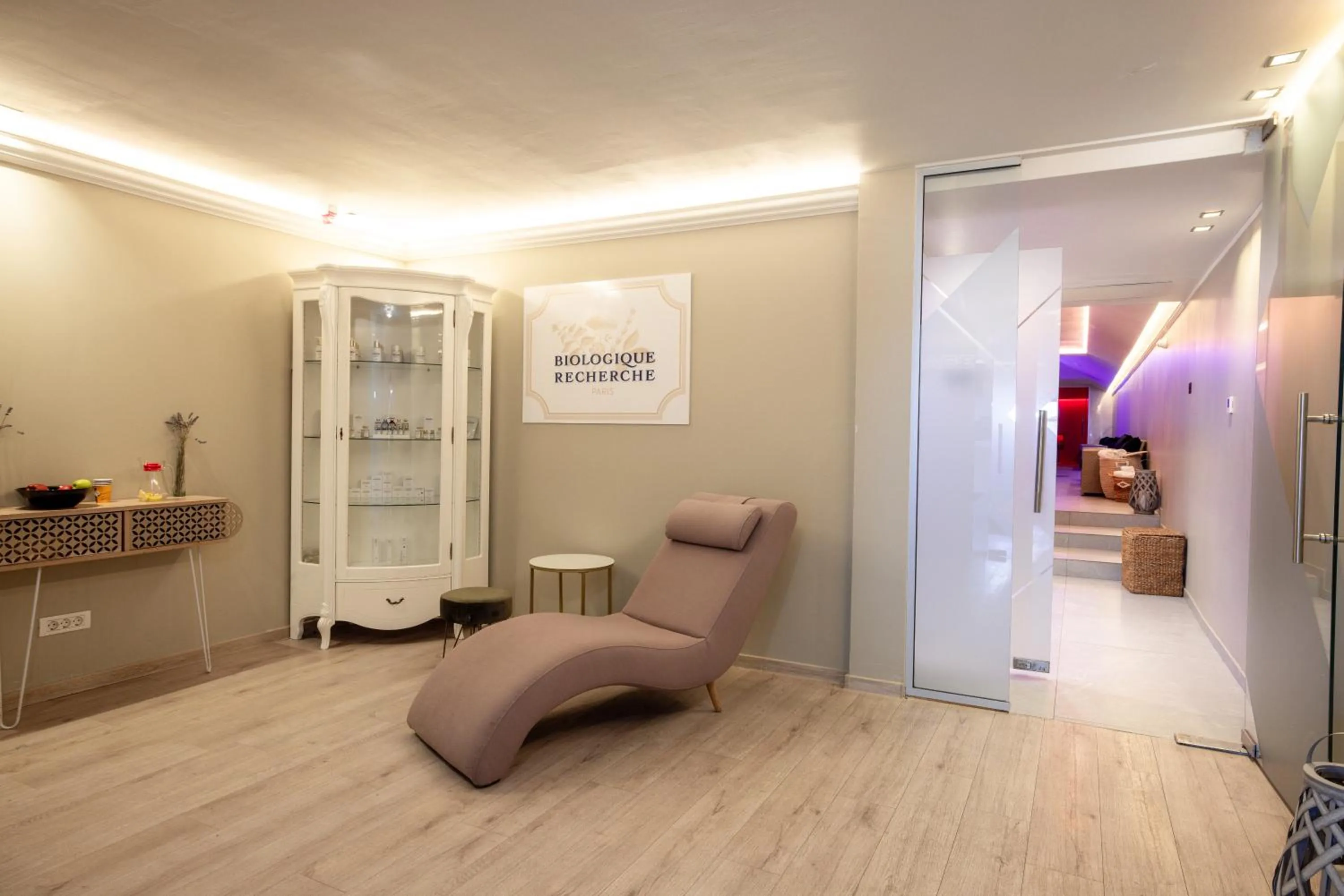 Spa and wellness centre/facilities in Tresor Le Palais Timisoara, Curio Collection by Hilton