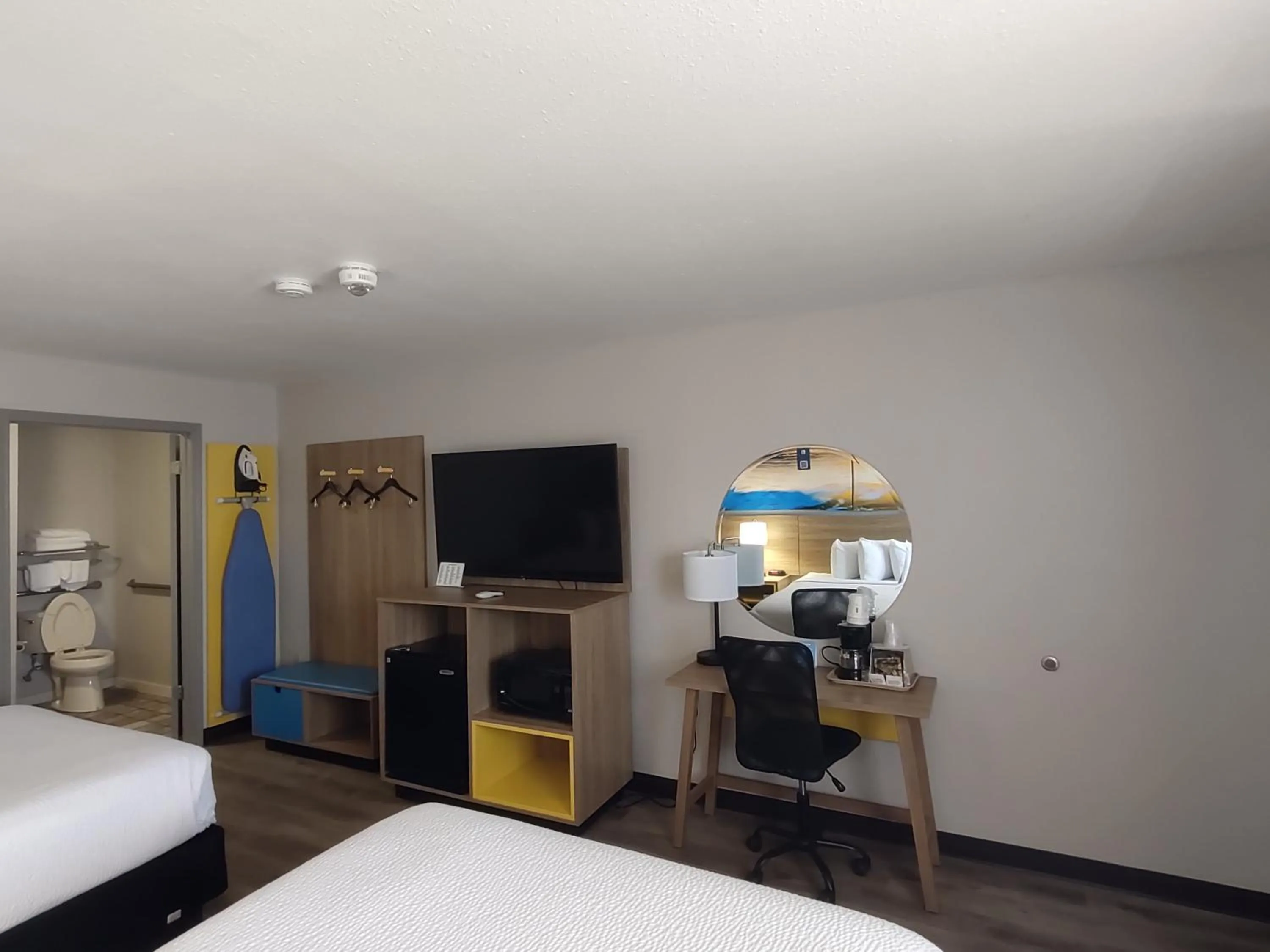 TV and multimedia, Bed in Days Inn by Wyndham Lonoke