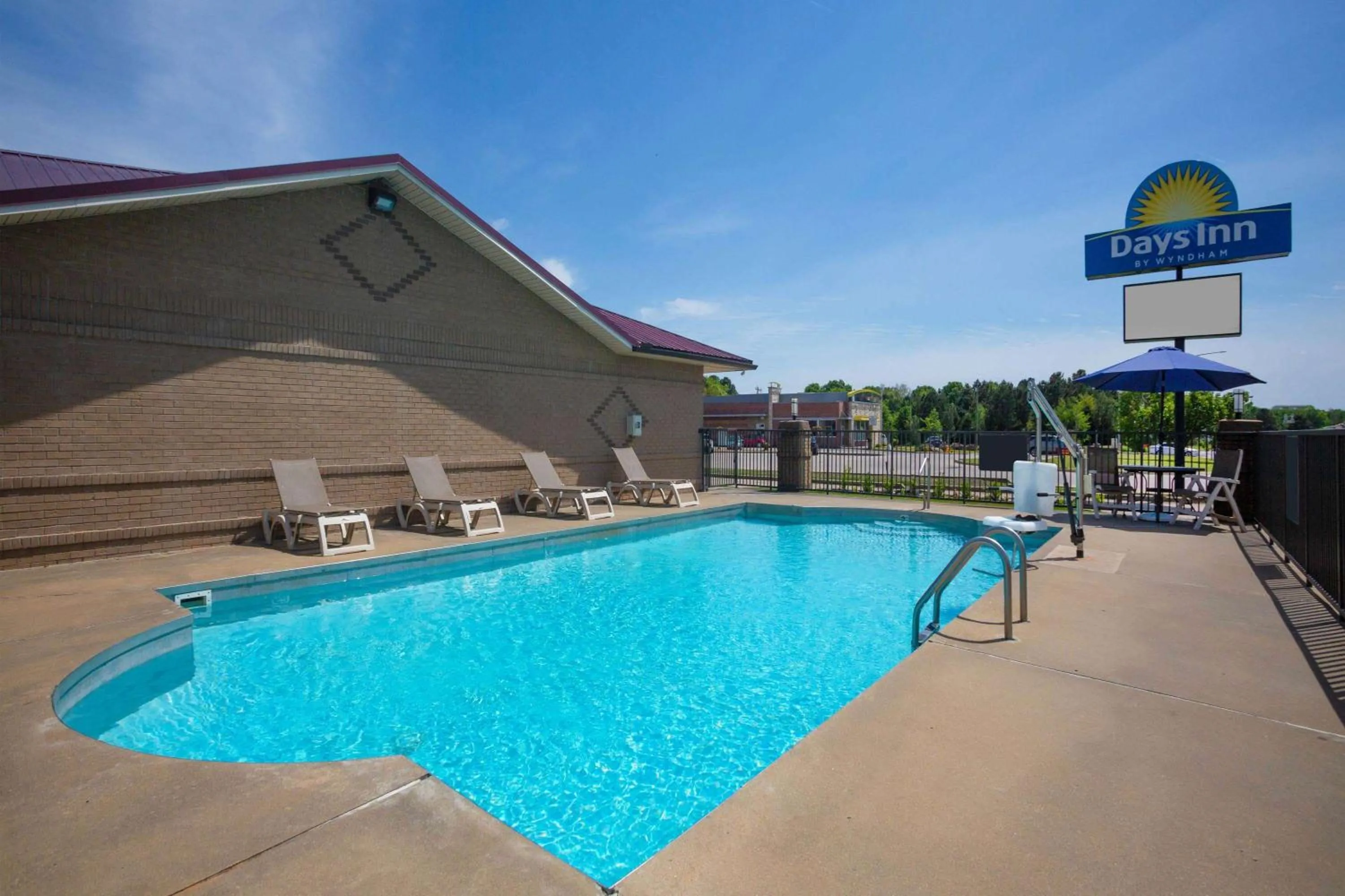 Pool view in Days Inn by Wyndham Lonoke