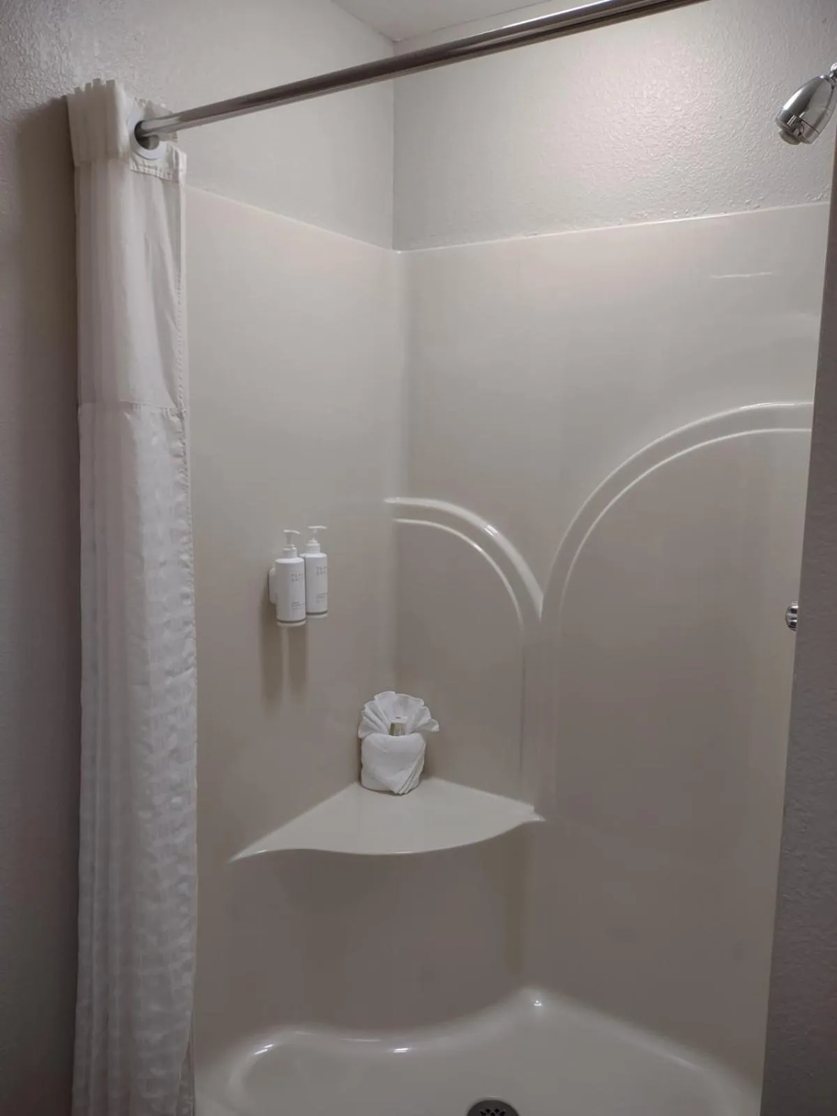 Shower in Days Inn by Wyndham Lonoke