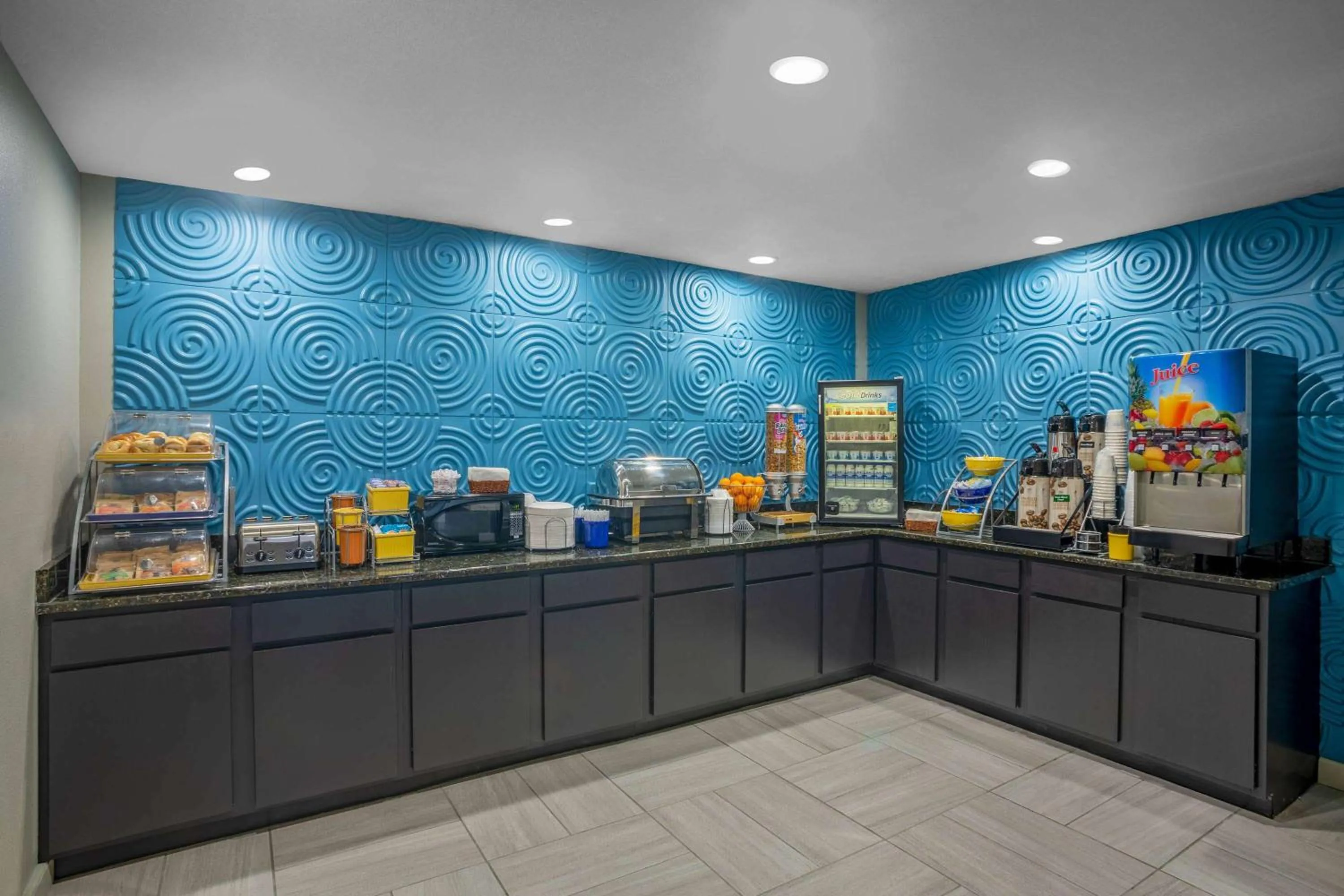 Breakfast in Days Inn by Wyndham Lonoke