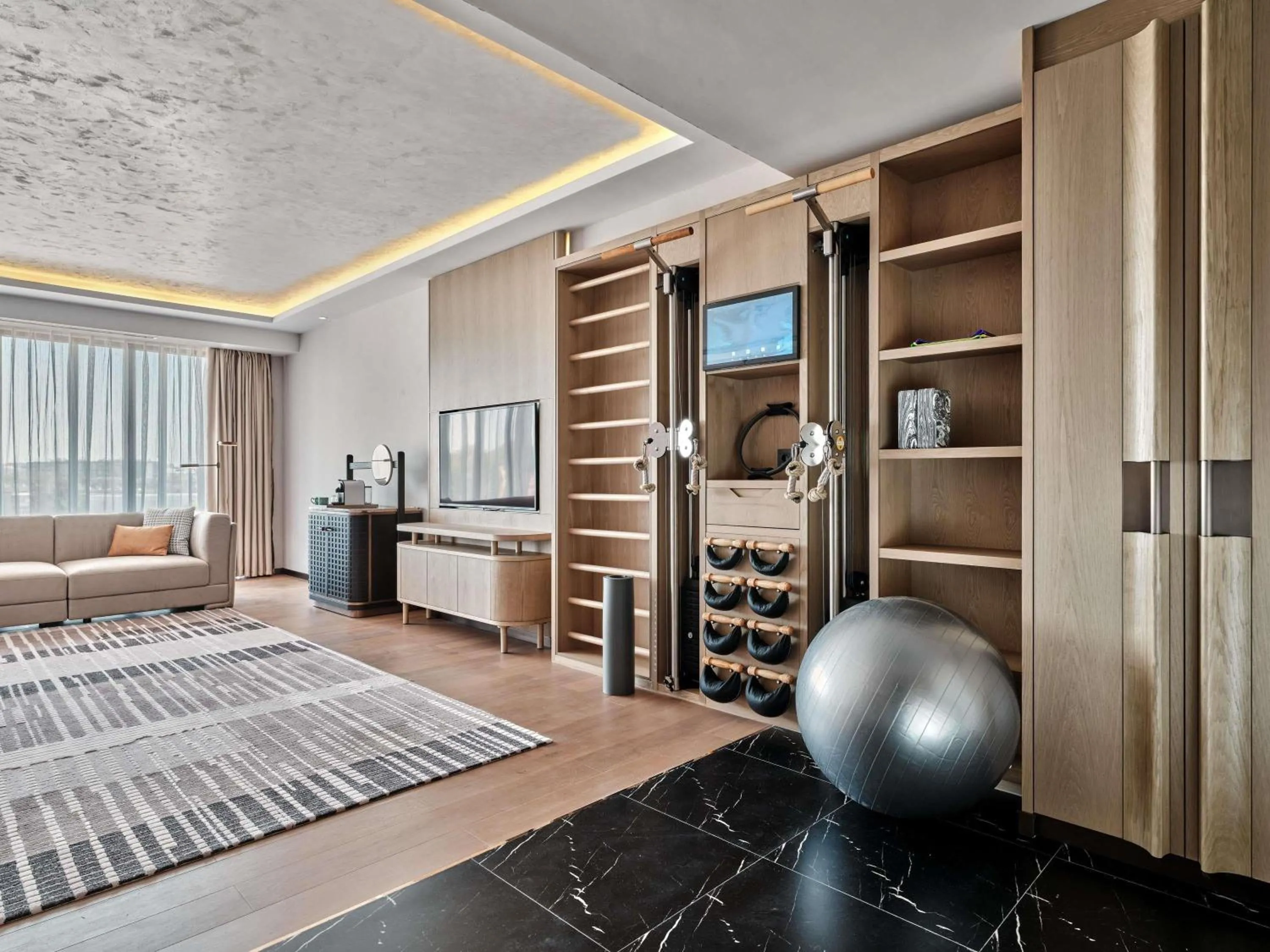 Bedroom, Bed in Swissotel Tashkent