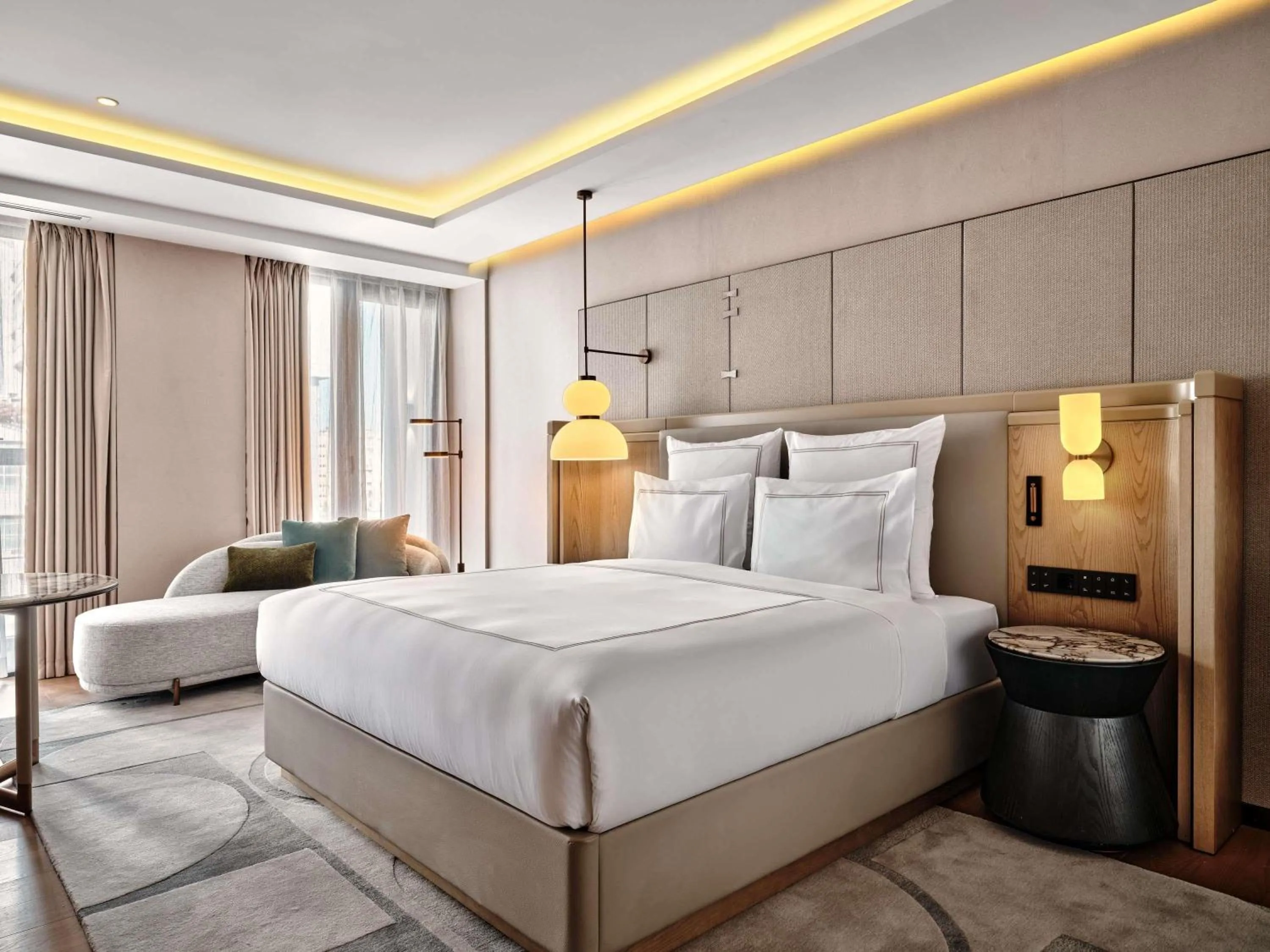 Bedroom, Bed in Swissotel Tashkent