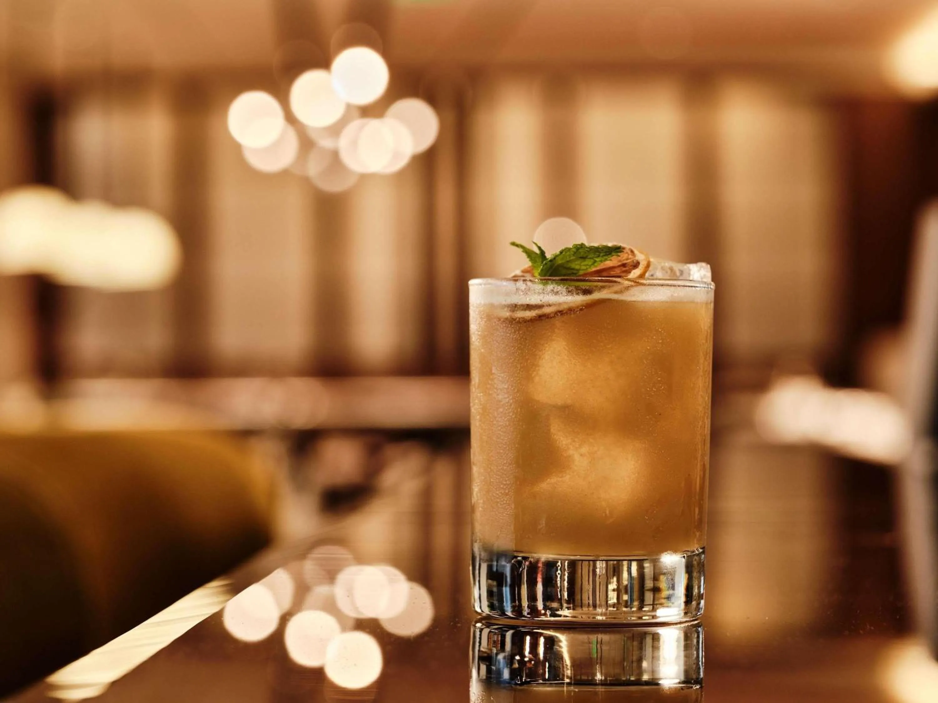 Lounge or bar in Swissotel Tashkent