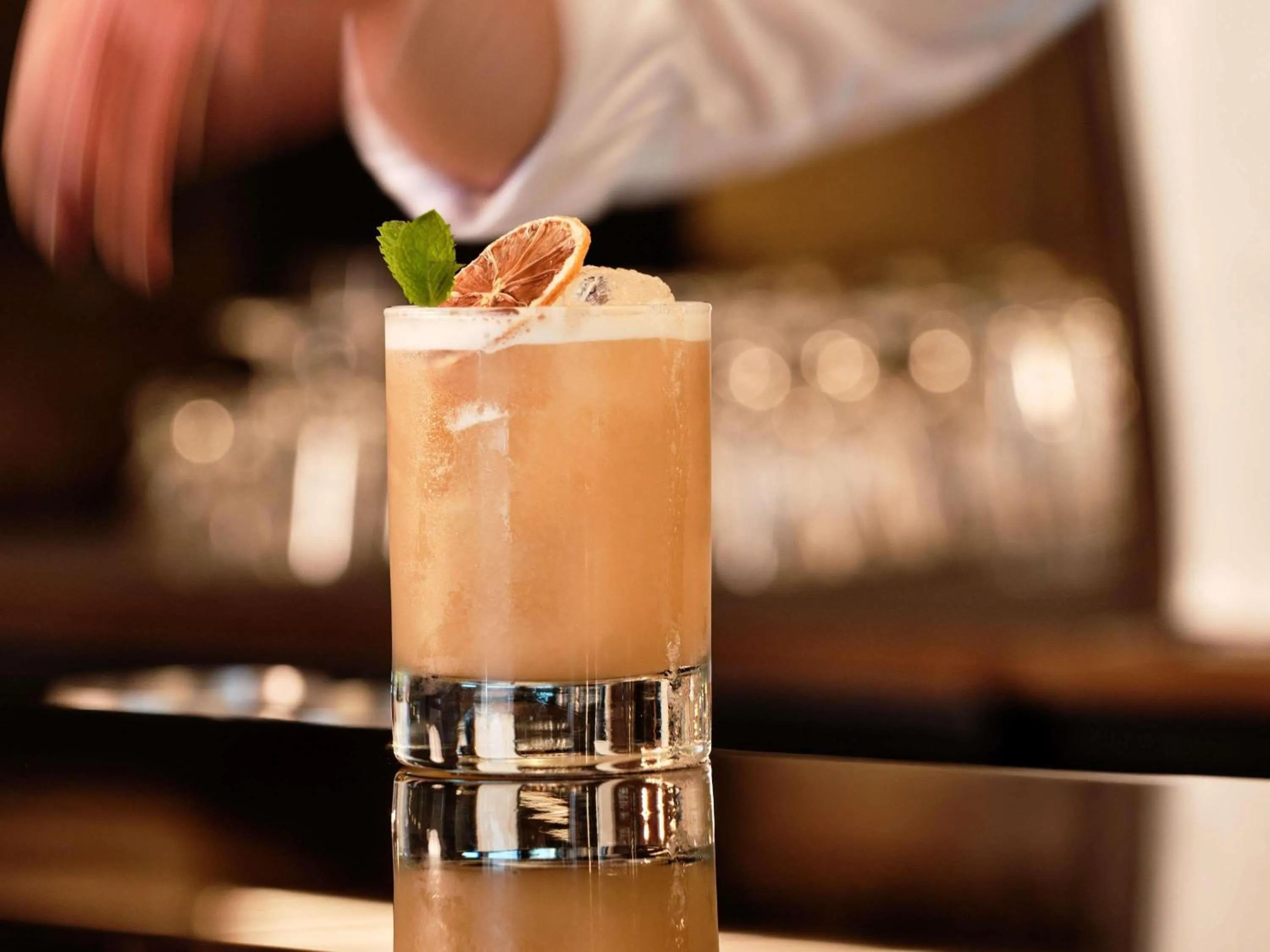 Lounge or bar in Swissotel Tashkent