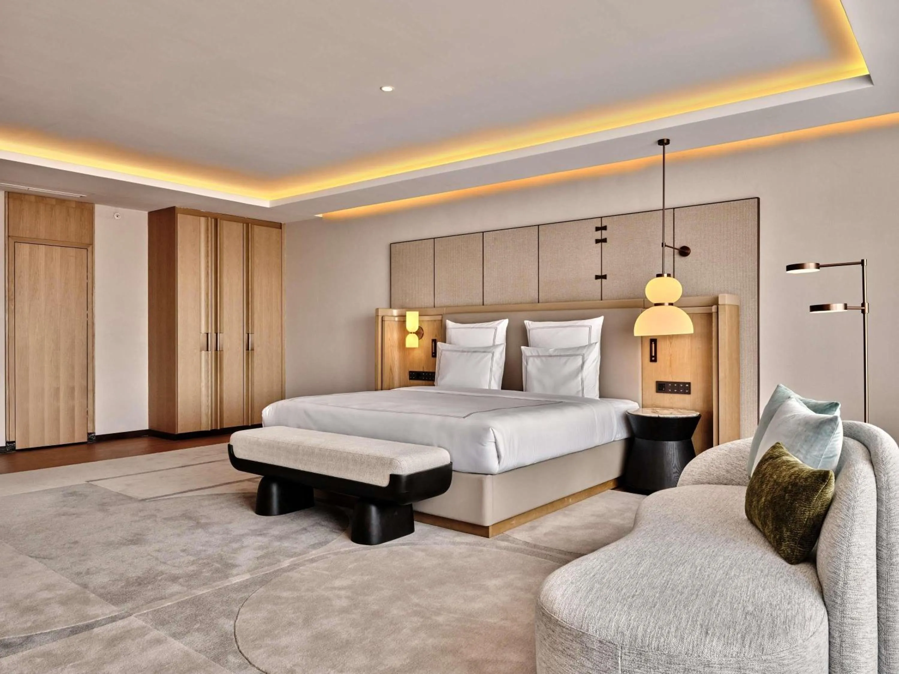 Bedroom, Bed in Swissotel Tashkent