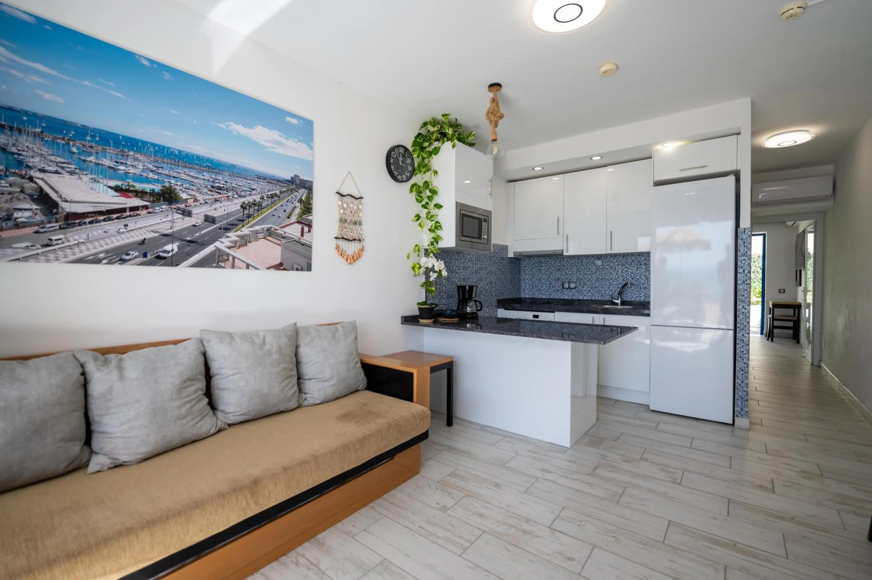 kitchen in Apartamentos Playa Feliz