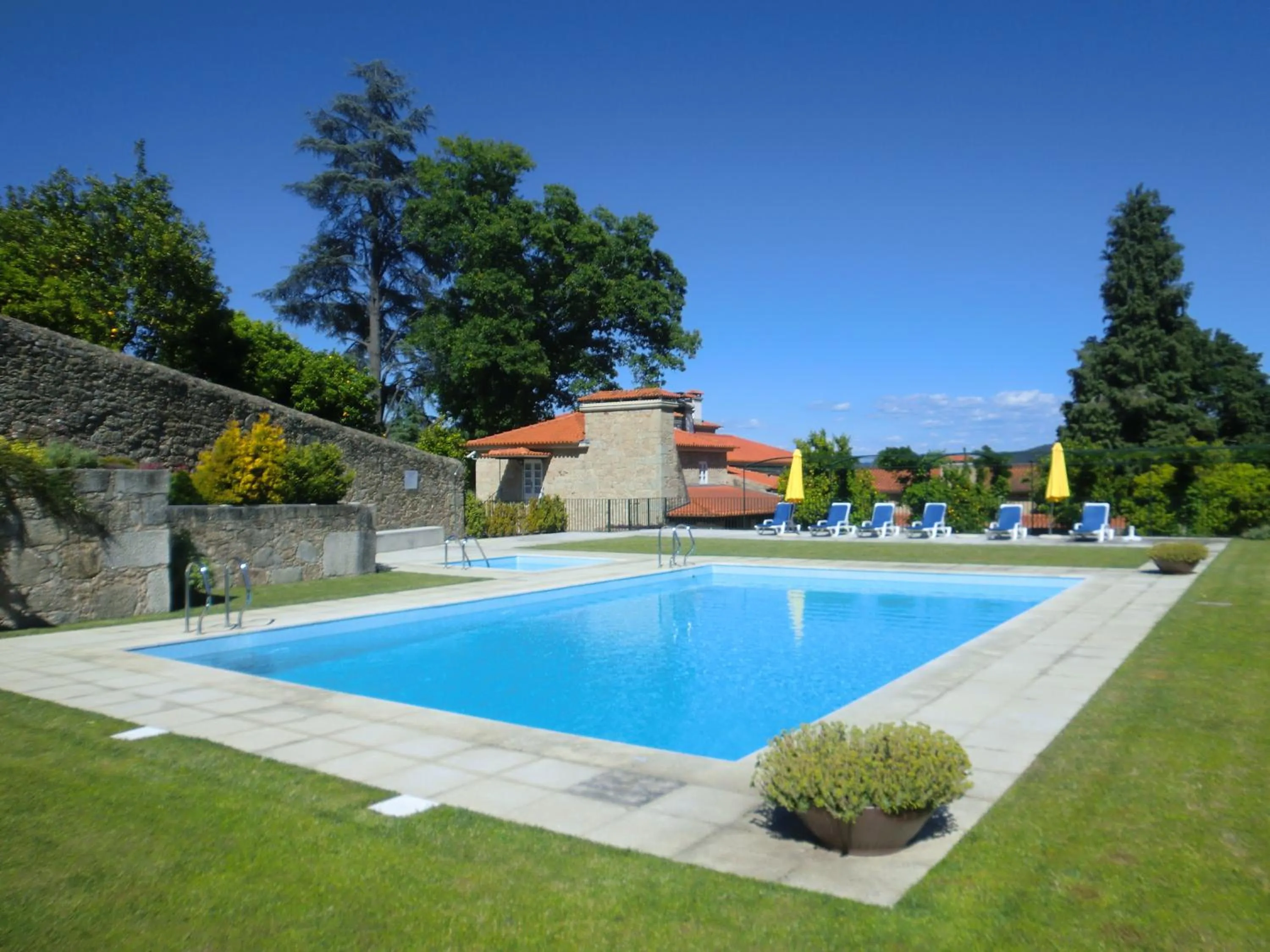 Property building in Quinta de Malta