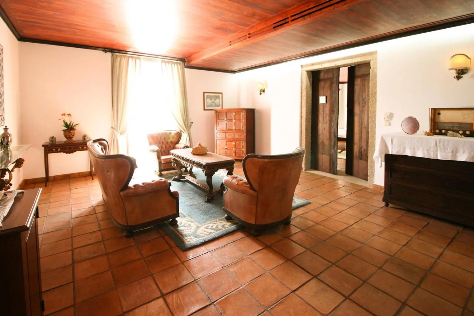 Large Twin Room in Quinta de Malta