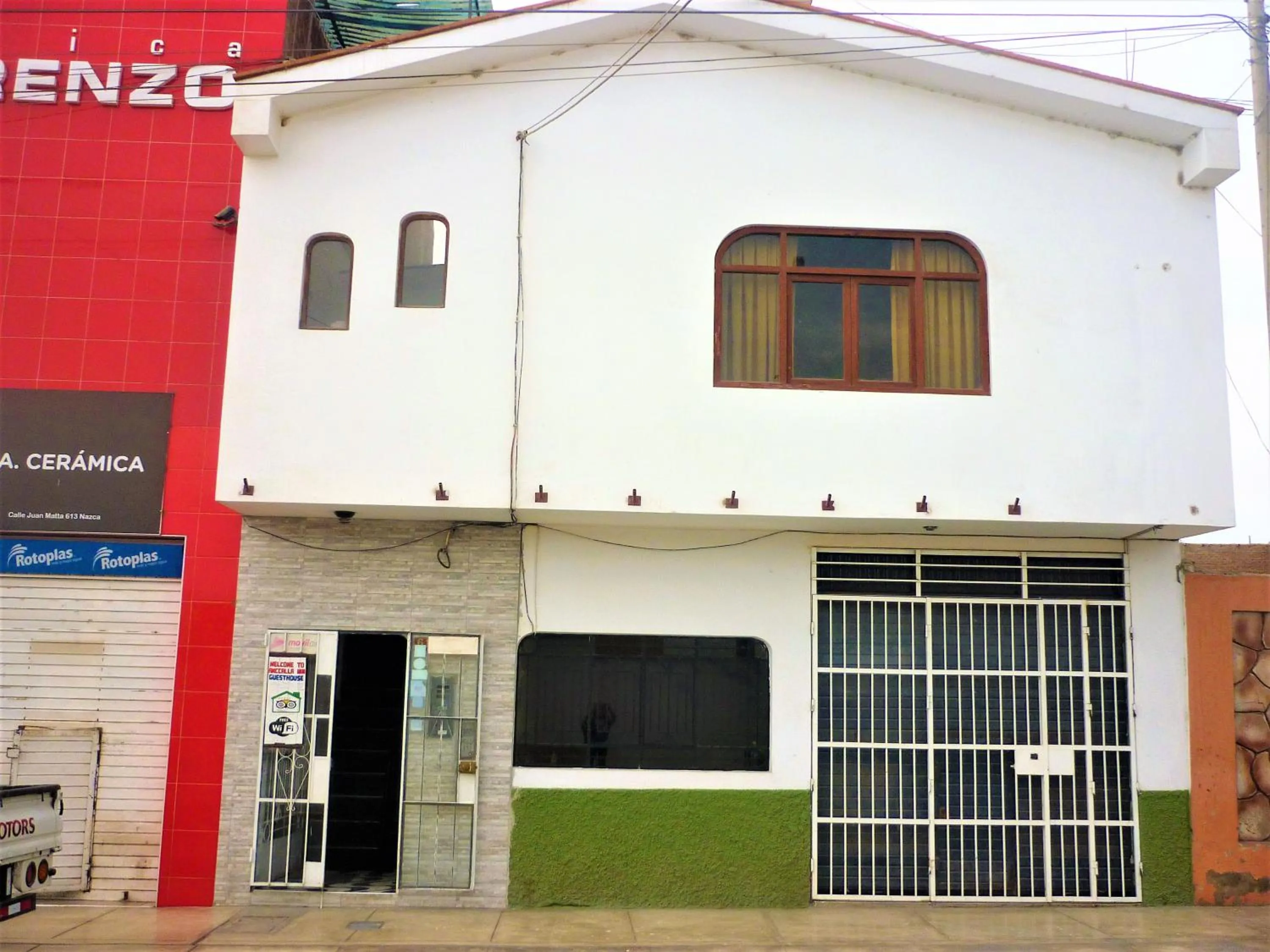 Property building in Anccalla Inn Guesthouse