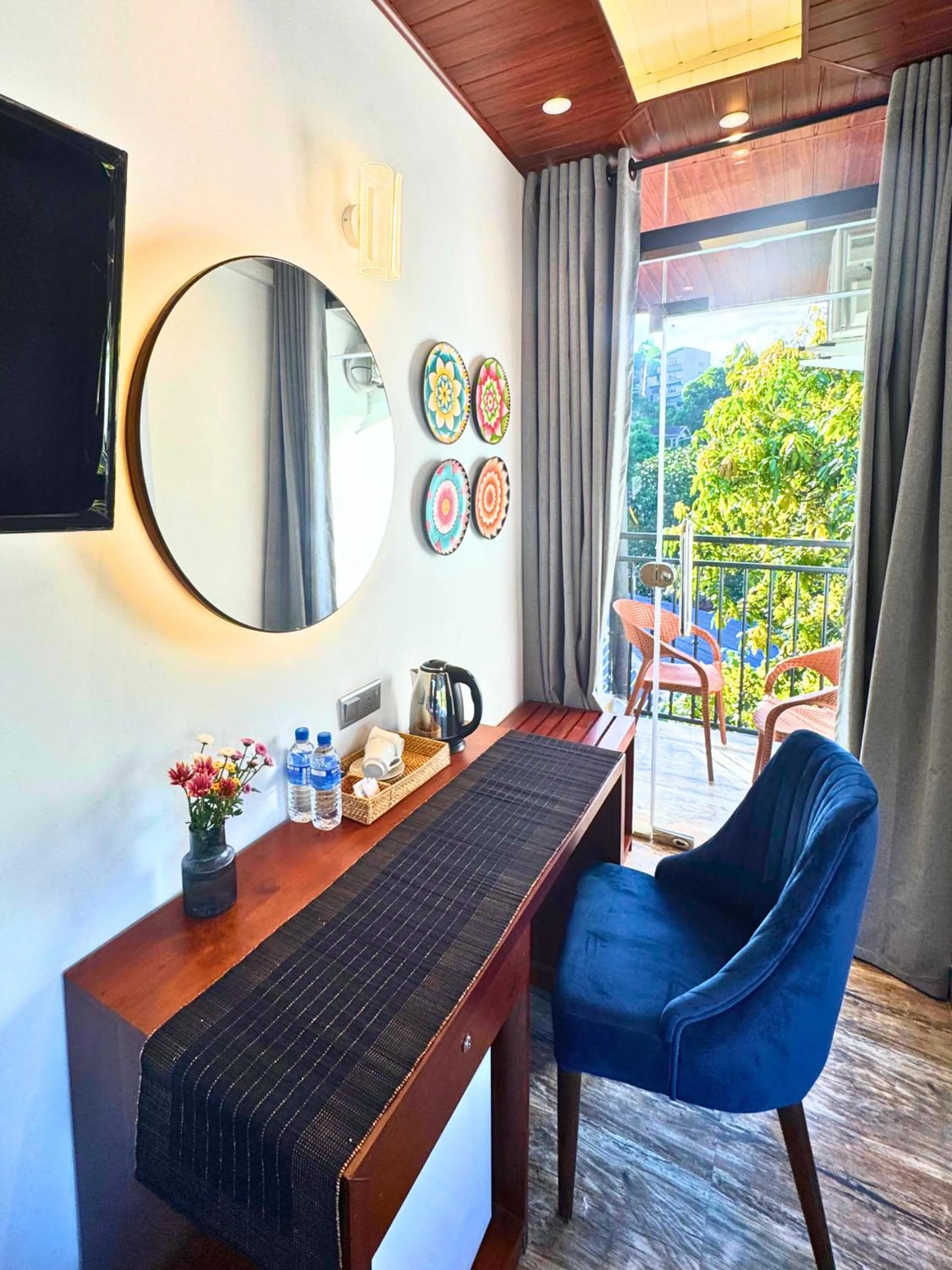 TV and multimedia in Queens mount