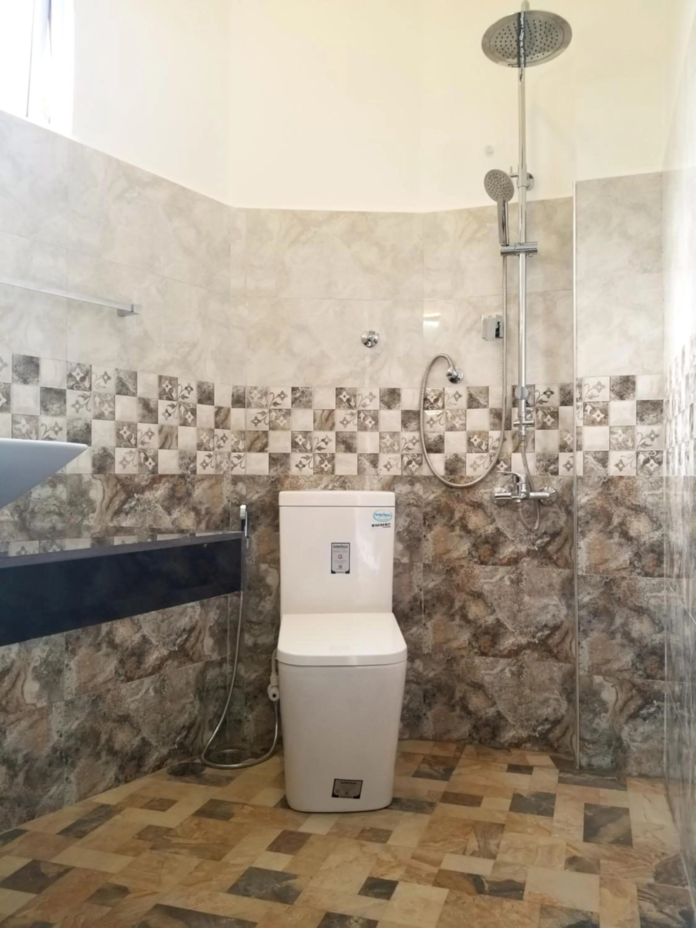 Shower in Queens mount