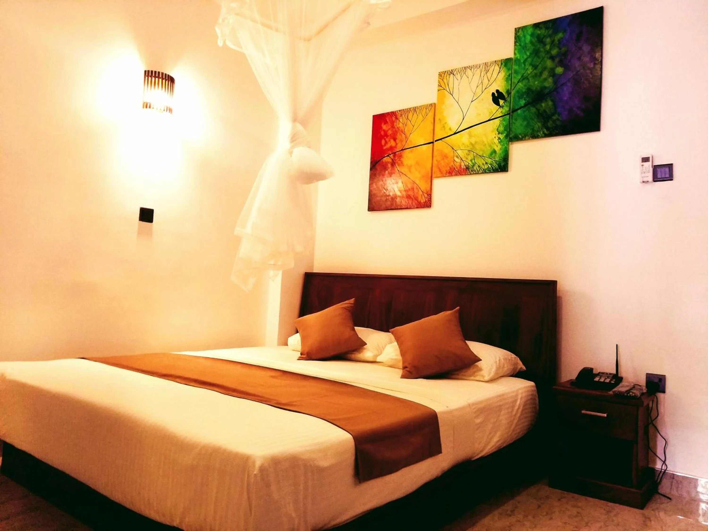 Decorative detail, Bed in Queens mount