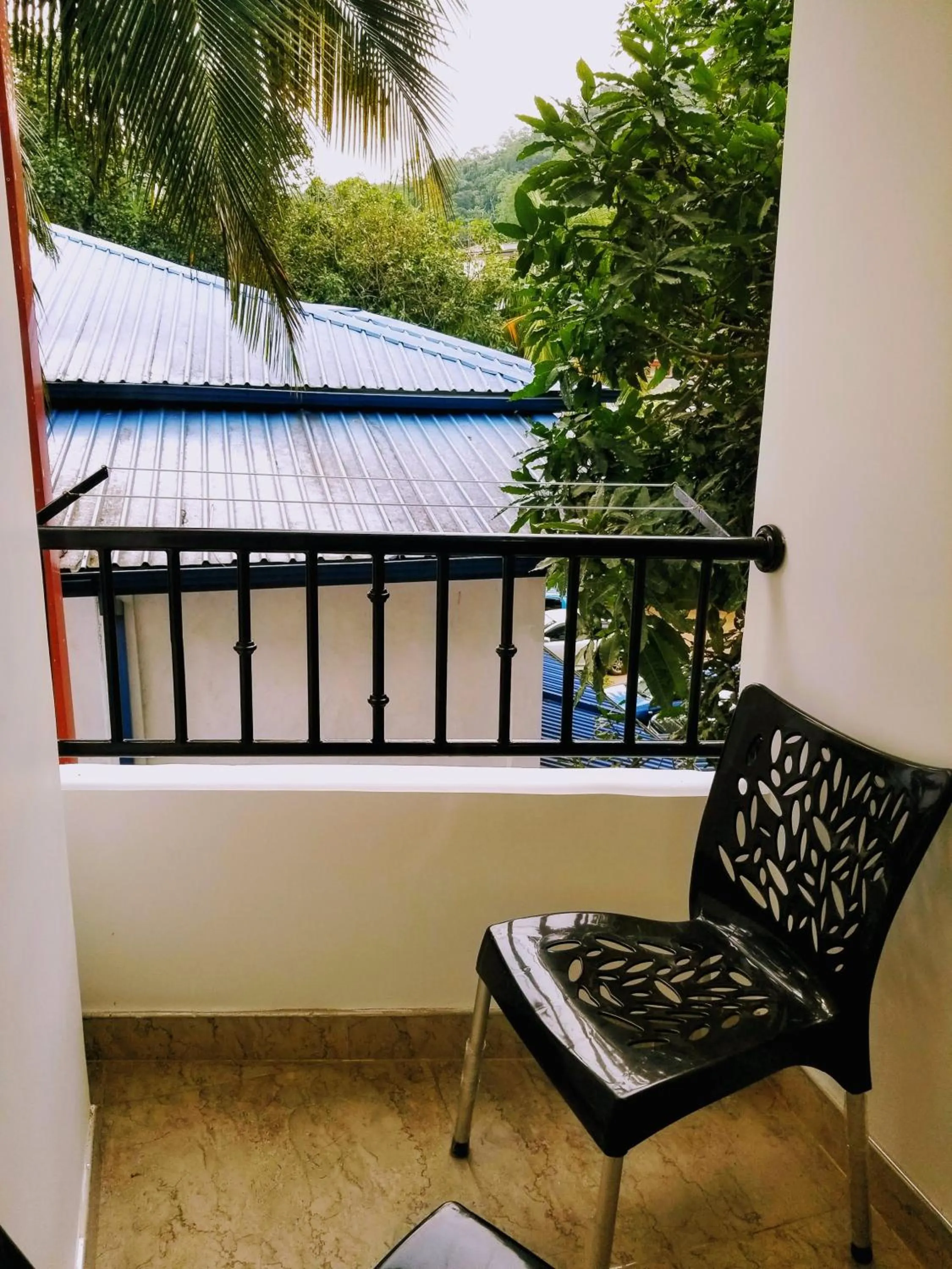 Balcony/Terrace in Queens mount