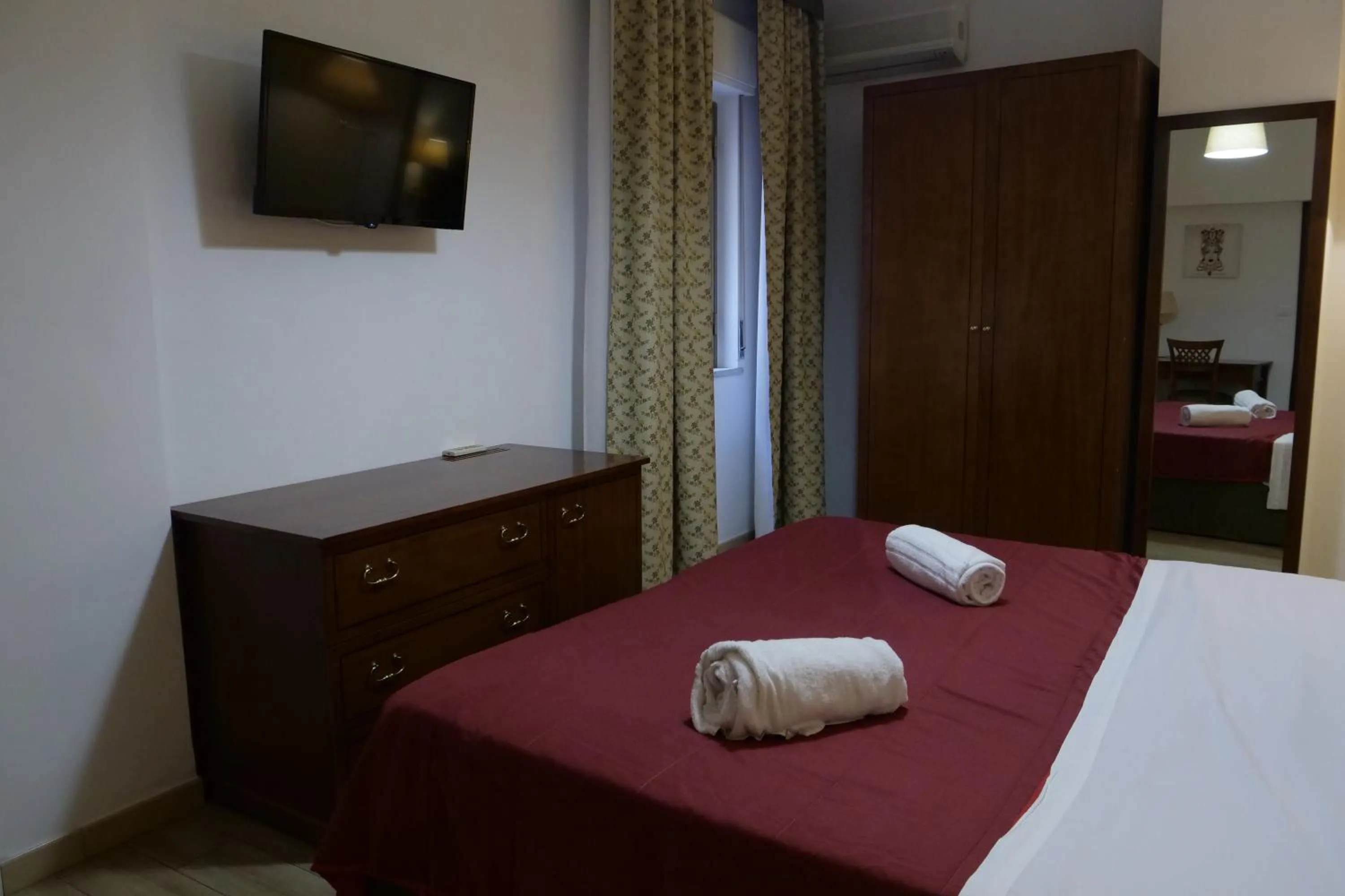 Bedroom, Bed in Hotel Elios Tao